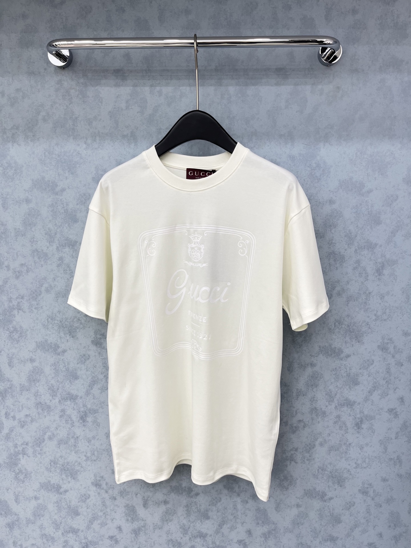 🛒𝐍𝐄𝐖 · 𝟐𝟎𝟐5/爆款现货原单品质 Guc*｜25新品印花短袖T恤宽松版型上身巨显瘦！定制最新工艺