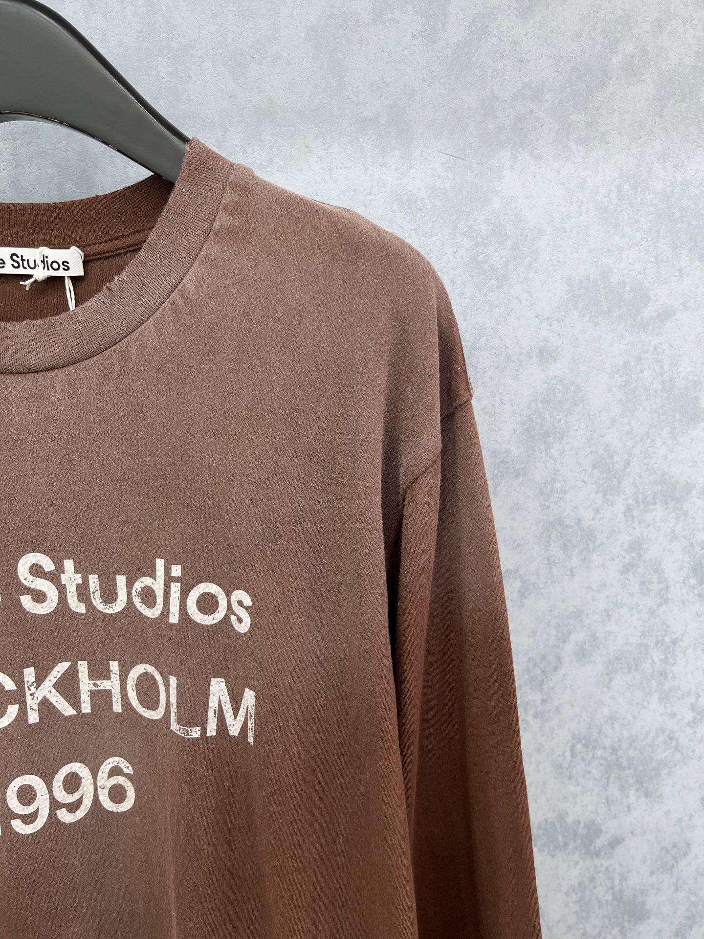 🛒𝐍𝐄𝐖 · 𝟐𝟎𝟐6/爆款现货【原版定制】𝐀𝐂𝐍𝐄 𝐒𝐓𝐔𝐃𝐈𝐎*｜26新款 做旧洗水字母长袖 美式辣