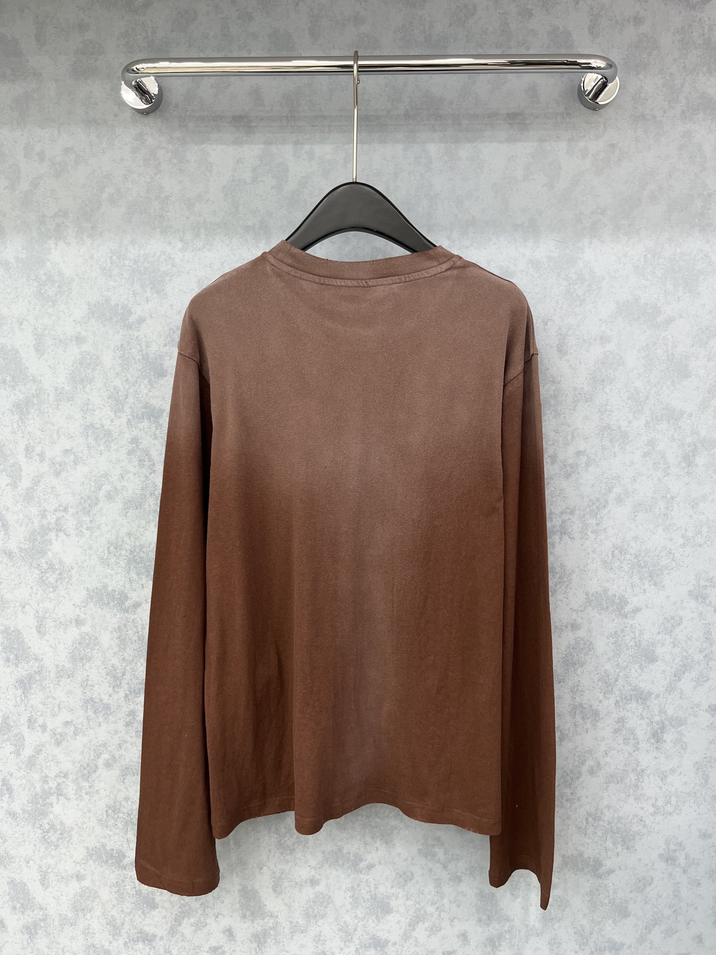 🛒𝐍𝐄𝐖 · 𝟐𝟎𝟐6/爆款现货【原版定制】𝐀𝐂𝐍𝐄 𝐒𝐓𝐔𝐃𝐈𝐎*｜26新款 做旧洗水字母长袖 美式辣