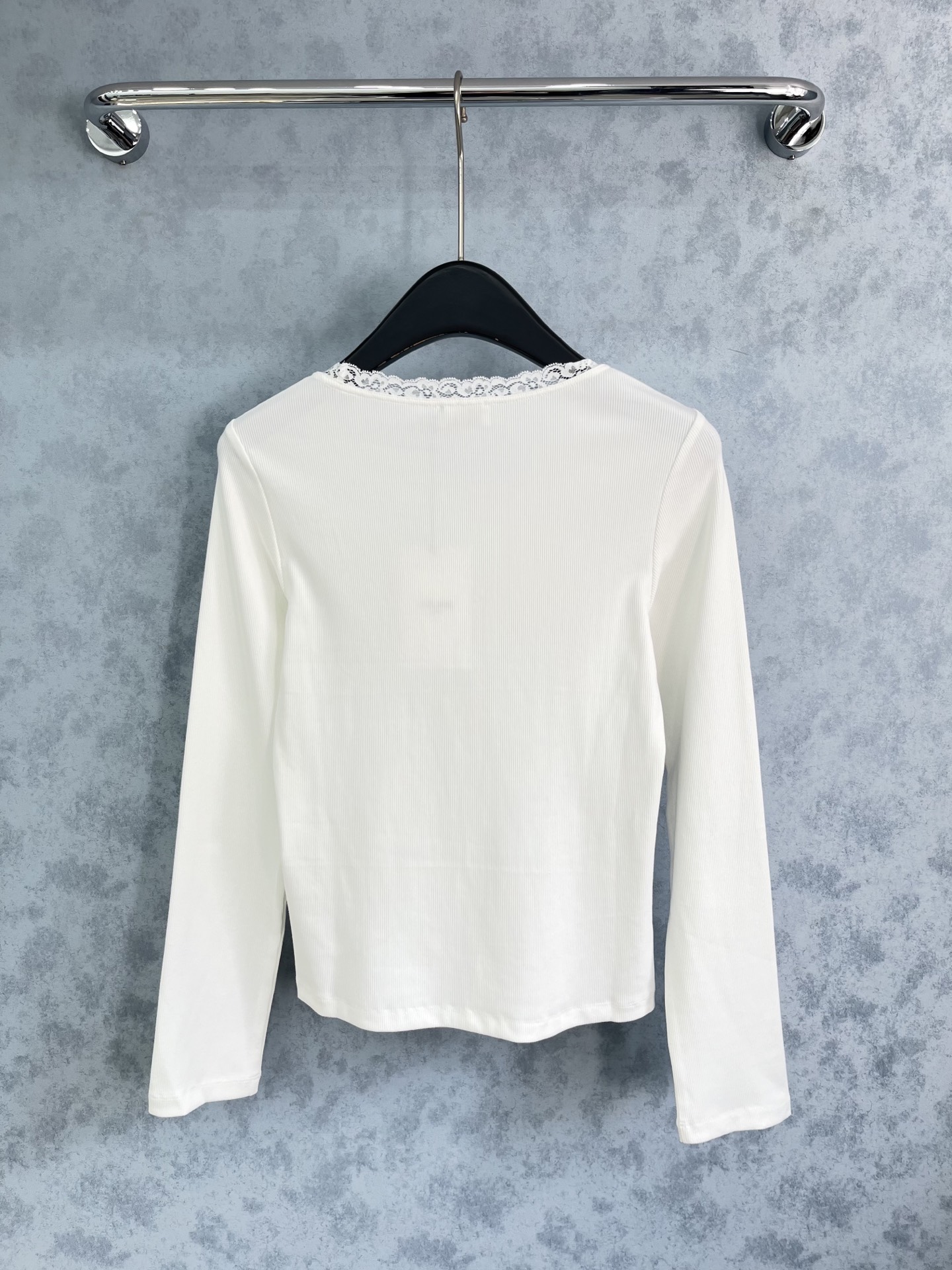 🛒𝐍𝐄𝐖 · 𝟐𝟎𝟐5/爆款现货【原版定制】Celin*｜25新款大圆领蕾丝拼接花边刺绣长袖打底 系列款