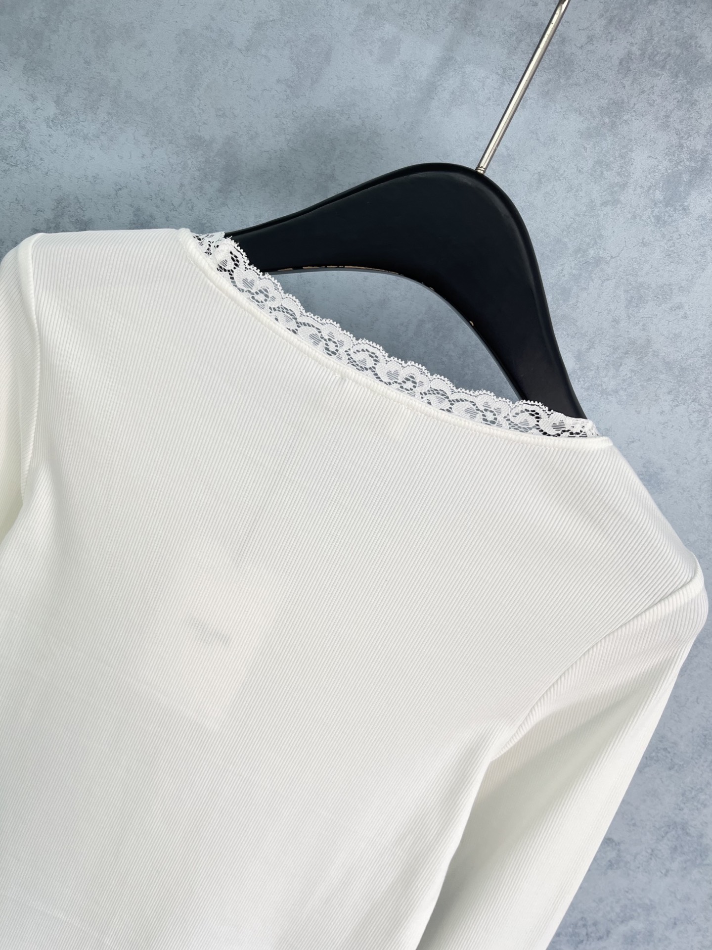 🛒𝐍𝐄𝐖 · 𝟐𝟎𝟐5/爆款现货【原版定制】Celin*｜25新款大圆领蕾丝拼接花边刺绣长袖打底 系列款