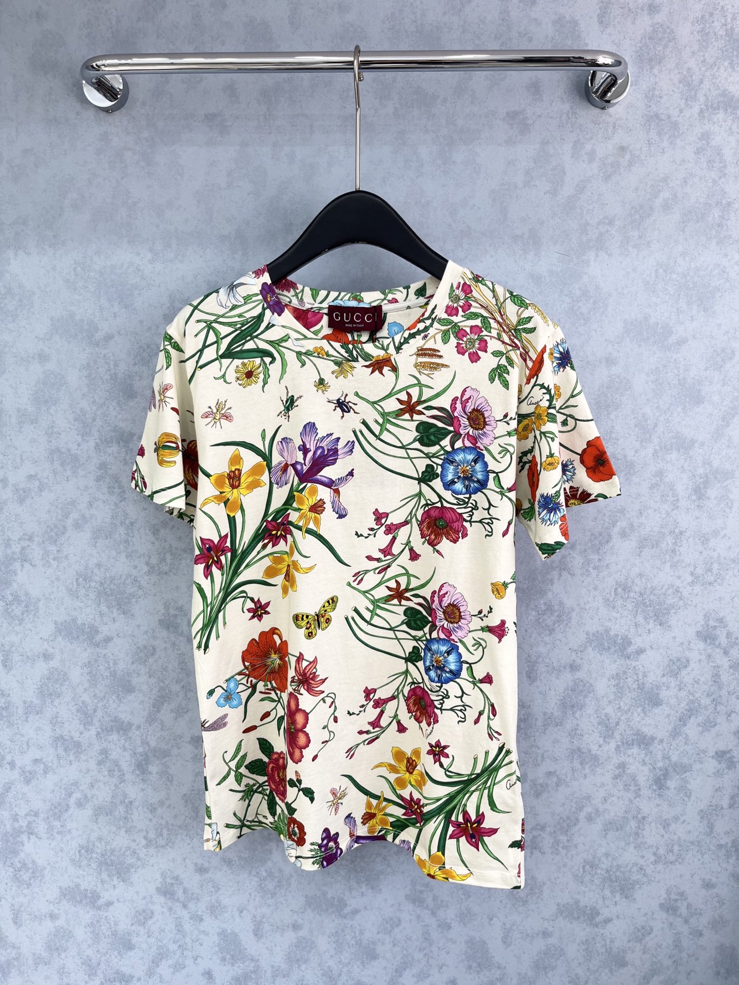 🛒𝐍𝐄𝐖 · 𝟐𝟎𝟐5/爆款现货原单品质 Gucc*｜精致工艺印花短袖T恤高订面料 亲肤透气舒适标志性字