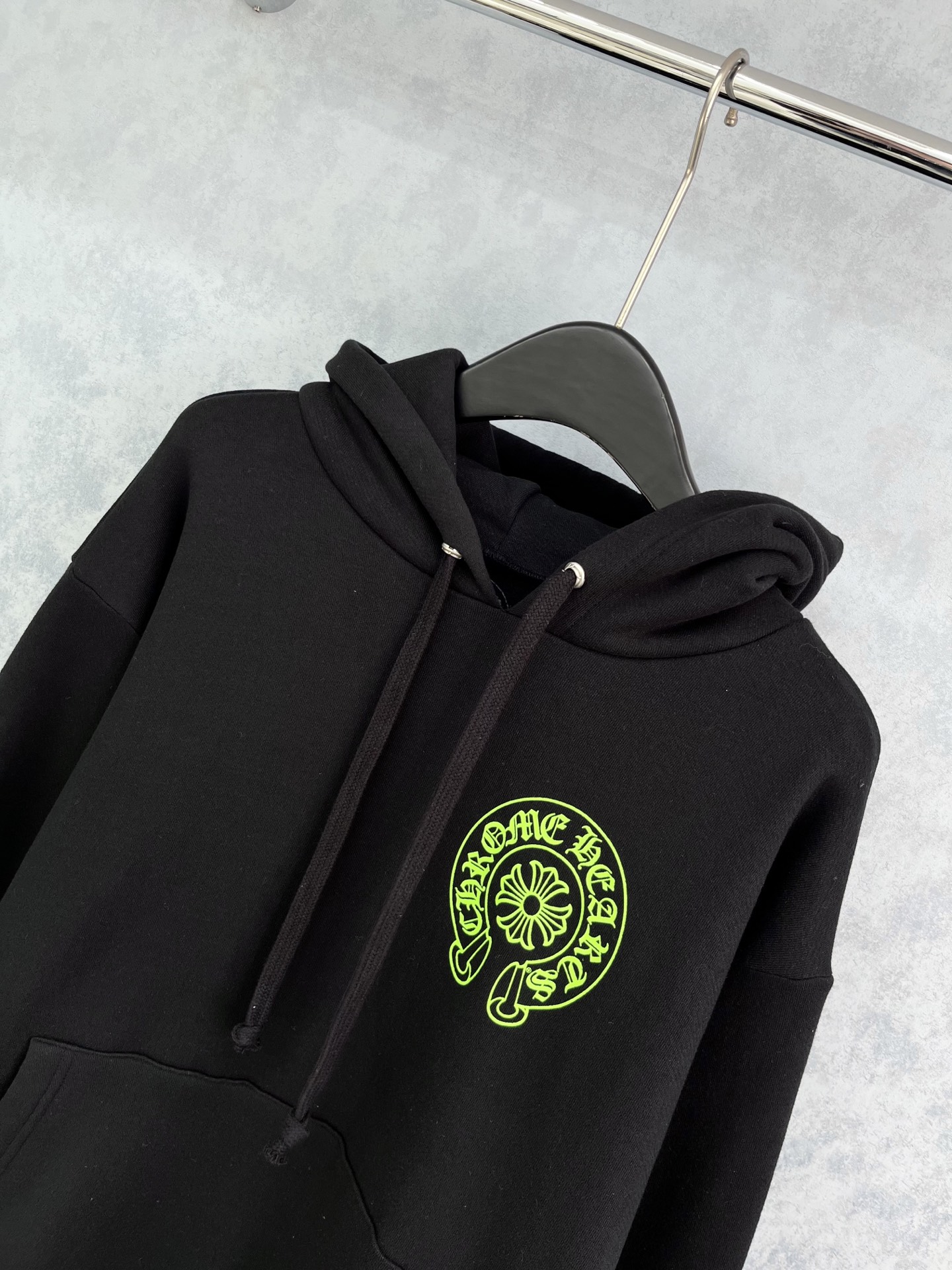 🛒𝐍𝐄𝐖 · 𝟐𝟎𝟐5/爆款现货【原版定制】克罗星*｜25经典带帽印花加绒卫衣干净利落的裁剪，落肩宽松慵