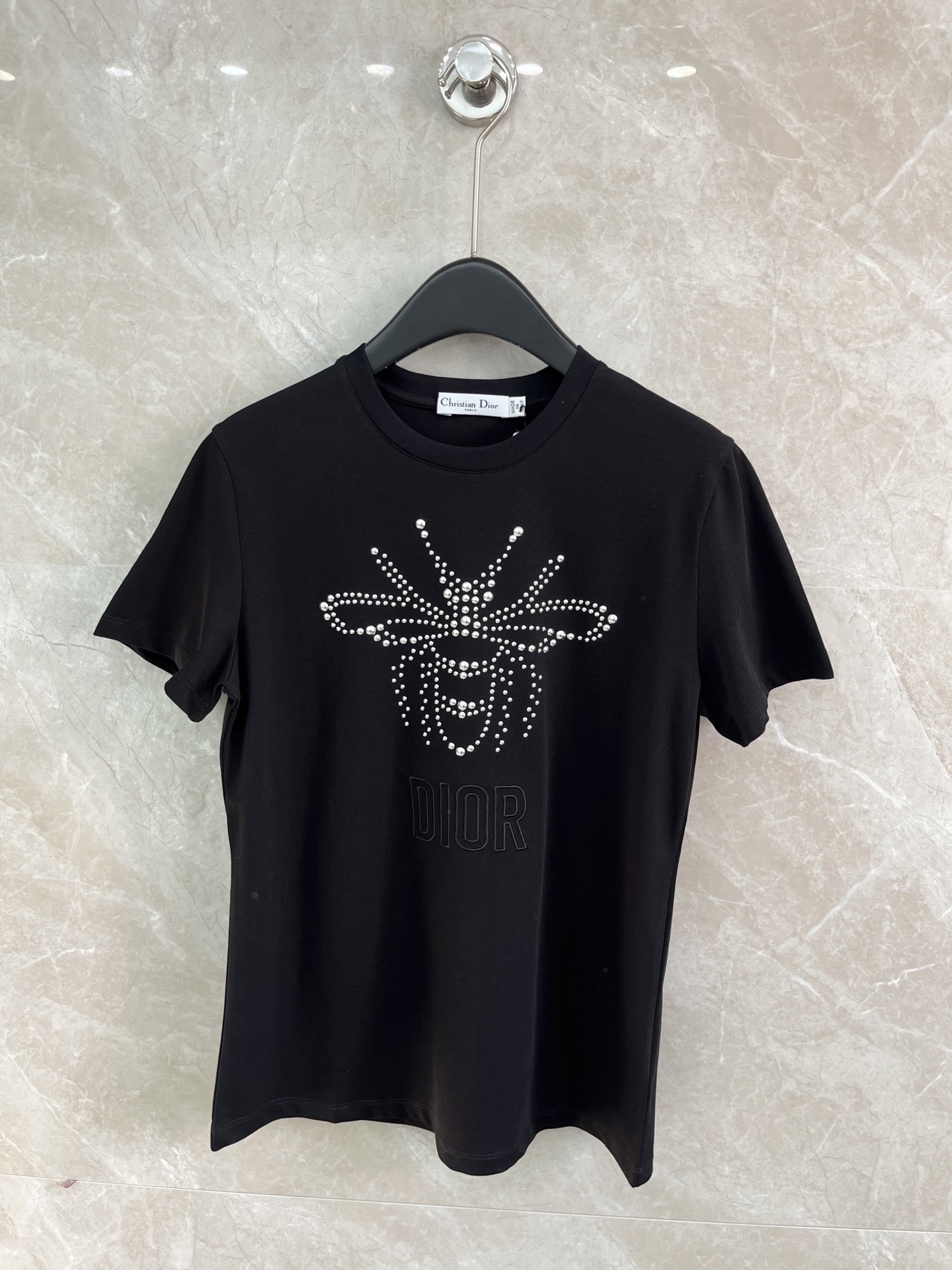 🛒𝐍𝐄𝐖 · 𝟐𝟎𝟐5/爆款现货原单品质 Dio*｜25新品刺绣烫钻短袖T恤精致宽松版型上身巨显瘦！男女