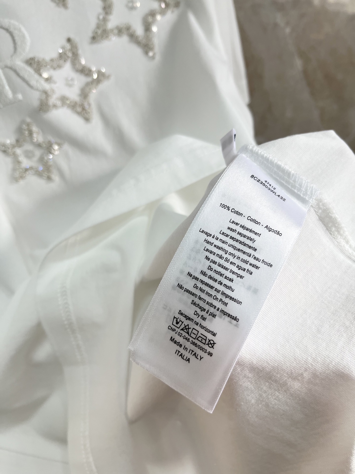 🛒𝐍𝐄𝐖 · 𝟐𝟎𝟐5/爆款现货原单品质 Dio*｜25新品珠片短袖T恤精致宽松版型上身巨显瘦！男女同款