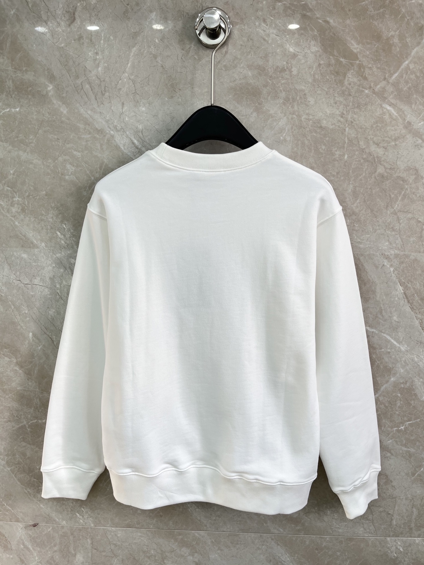 🛒𝐍𝐄𝐖 · 𝟐𝟎𝟐6/爆款现货原单品质 Gucc*｜26早春经典圆领卫衣干净利落的裁剪，落肩宽松慵懒版