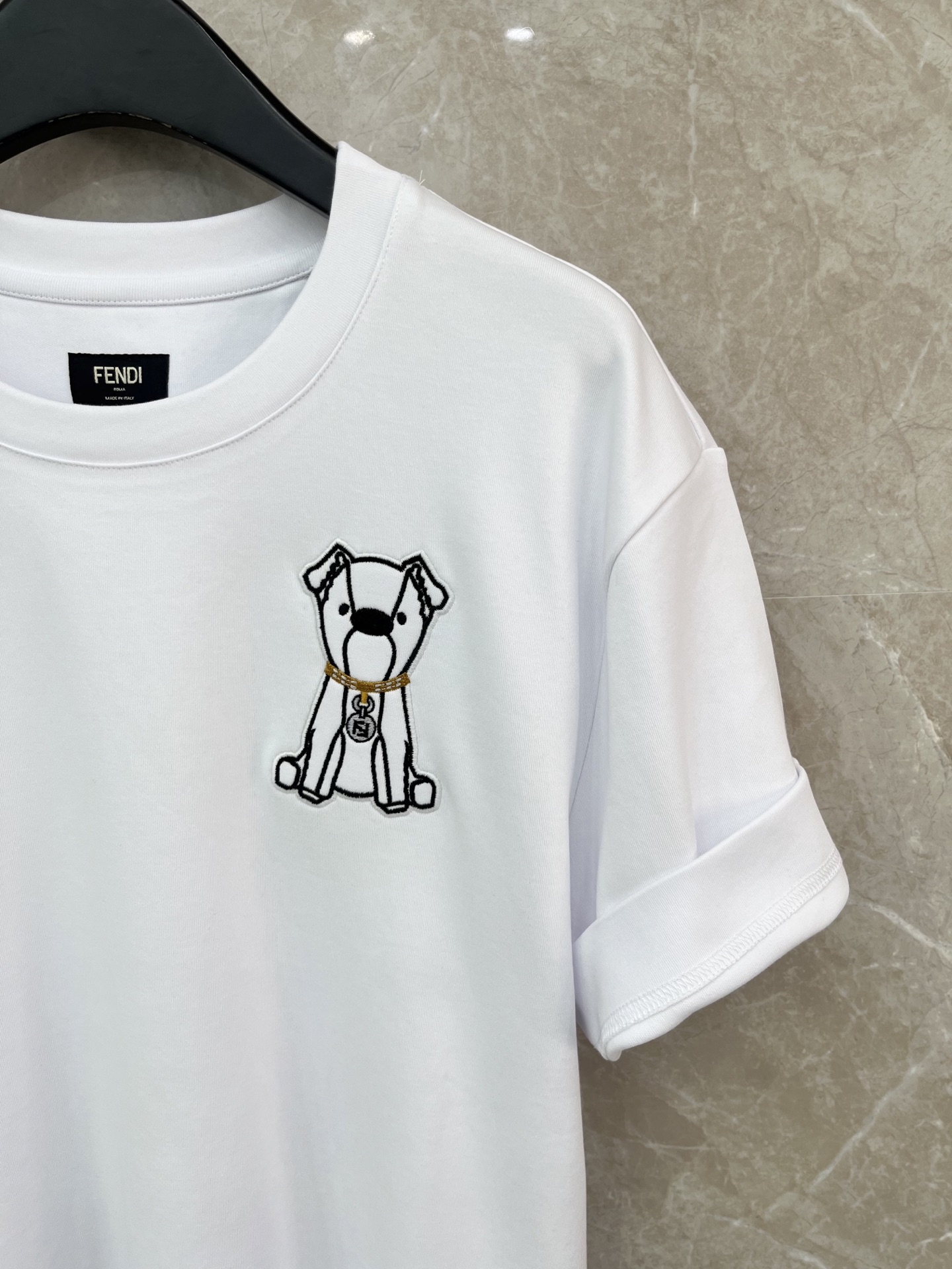 🛒𝐍𝐄𝐖 · 𝟐𝟎𝟐6/爆款现货原单品质 Fend*｜26新品刺绣短袖T恤精致宽松版型上身巨百搭定制最新