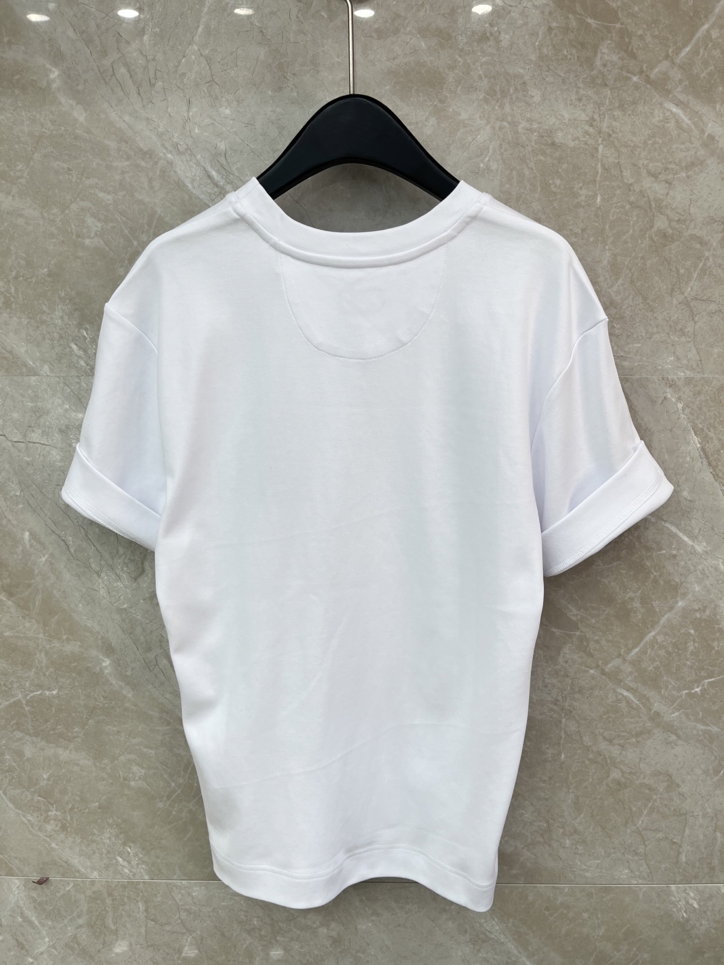 🛒𝐍𝐄𝐖 · 𝟐𝟎𝟐6/爆款现货原单品质 Fend*｜26新品刺绣短袖T恤精致宽松版型上身巨百搭定制最新