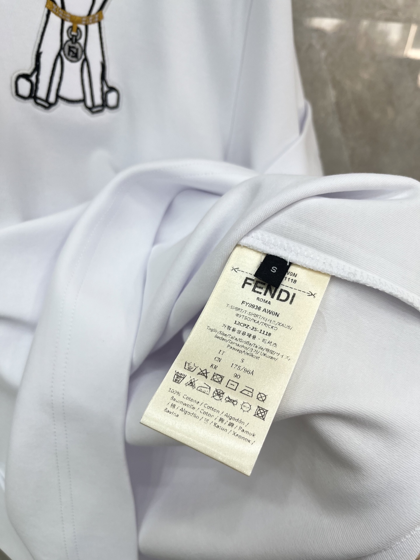 🛒𝐍𝐄𝐖 · 𝟐𝟎𝟐6/爆款现货原单品质 Fend*｜26新品刺绣短袖T恤精致宽松版型上身巨百搭定制最新