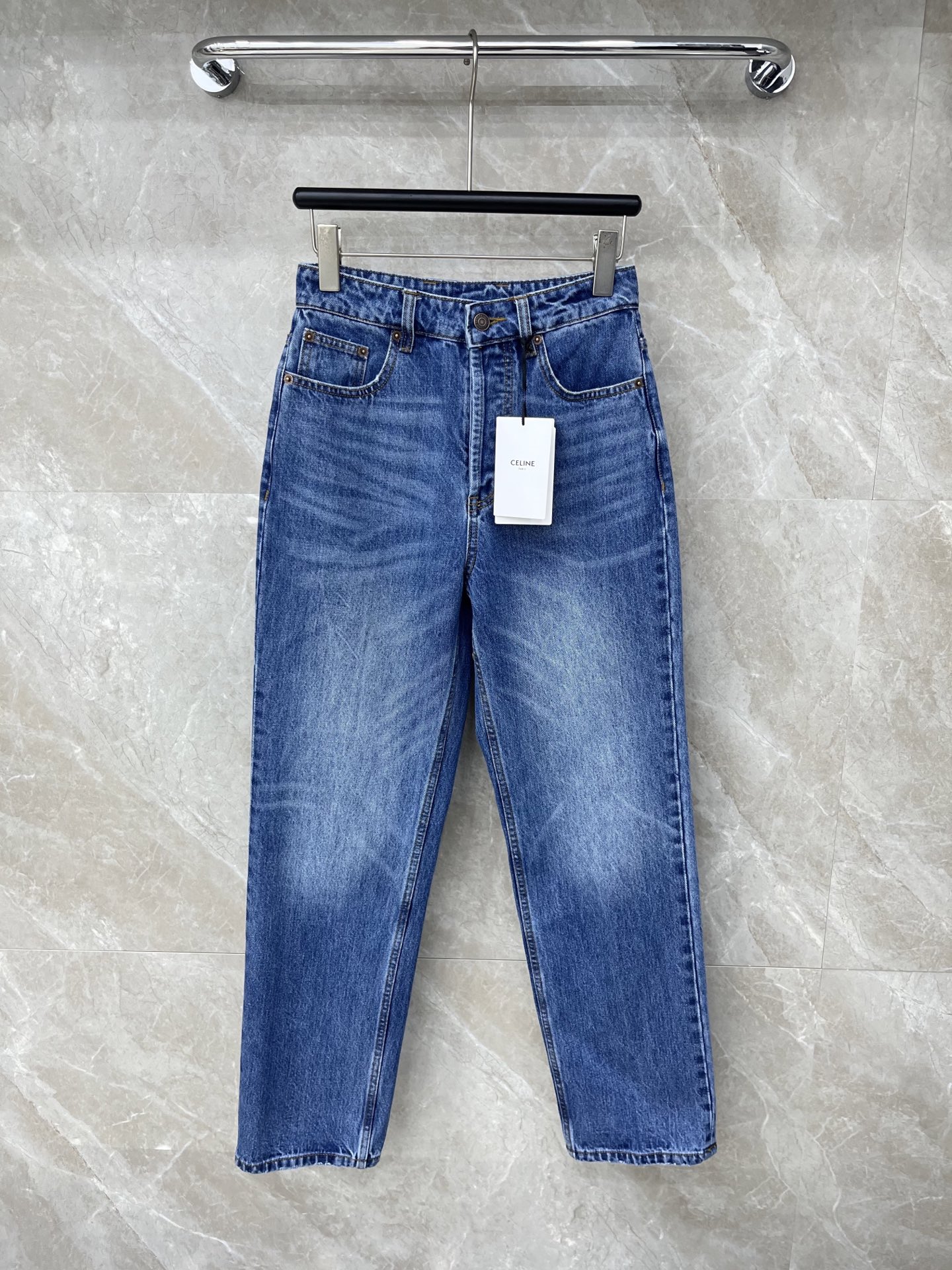 🛒𝐍𝐄𝐖 · 𝟐𝟎𝟐5/爆款现货【原版订制】 Celin*｜25经典排扣式牛仔裤 工艺款 高端设计 进口