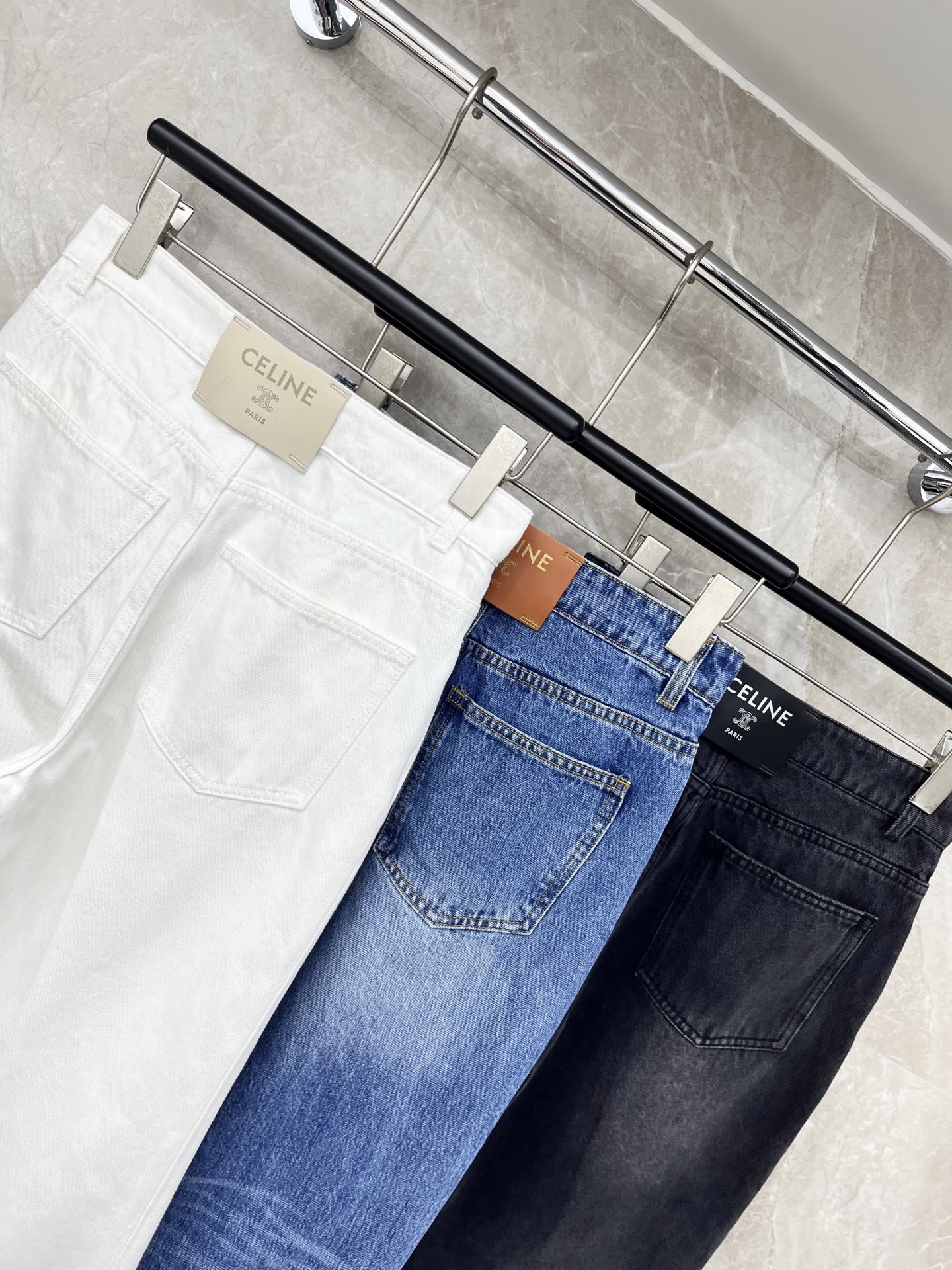 🛒𝐍𝐄𝐖 · 𝟐𝟎𝟐5/爆款现货【原版订制】 Celin*｜25经典排扣式牛仔裤 工艺款 高端设计 进口