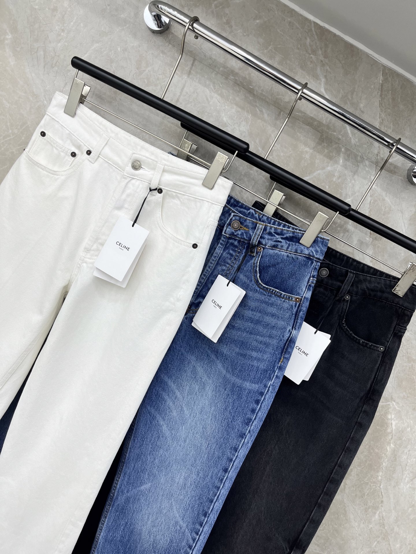 🛒𝐍𝐄𝐖 · 𝟐𝟎𝟐5/爆款现货【原版订制】 Celin*｜25经典排扣式牛仔裤 工艺款 高端设计 进口