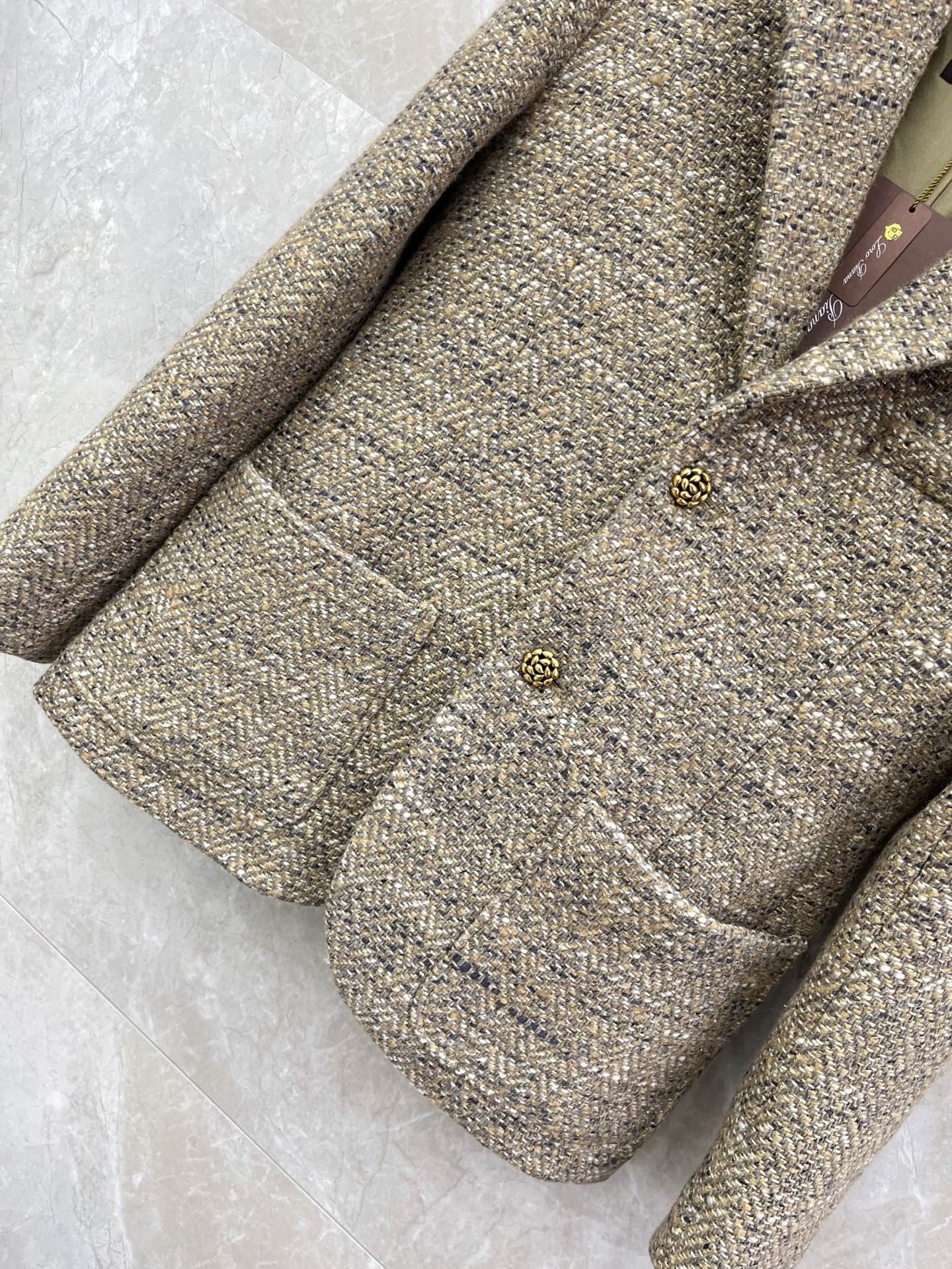 🛒𝐍𝐄𝐖 · 𝟐𝟎𝟐6/爆款现货原单品质 Lp*｜26早春新品粗花呢翻领外套混色纱线设计 大工厂订制！羊