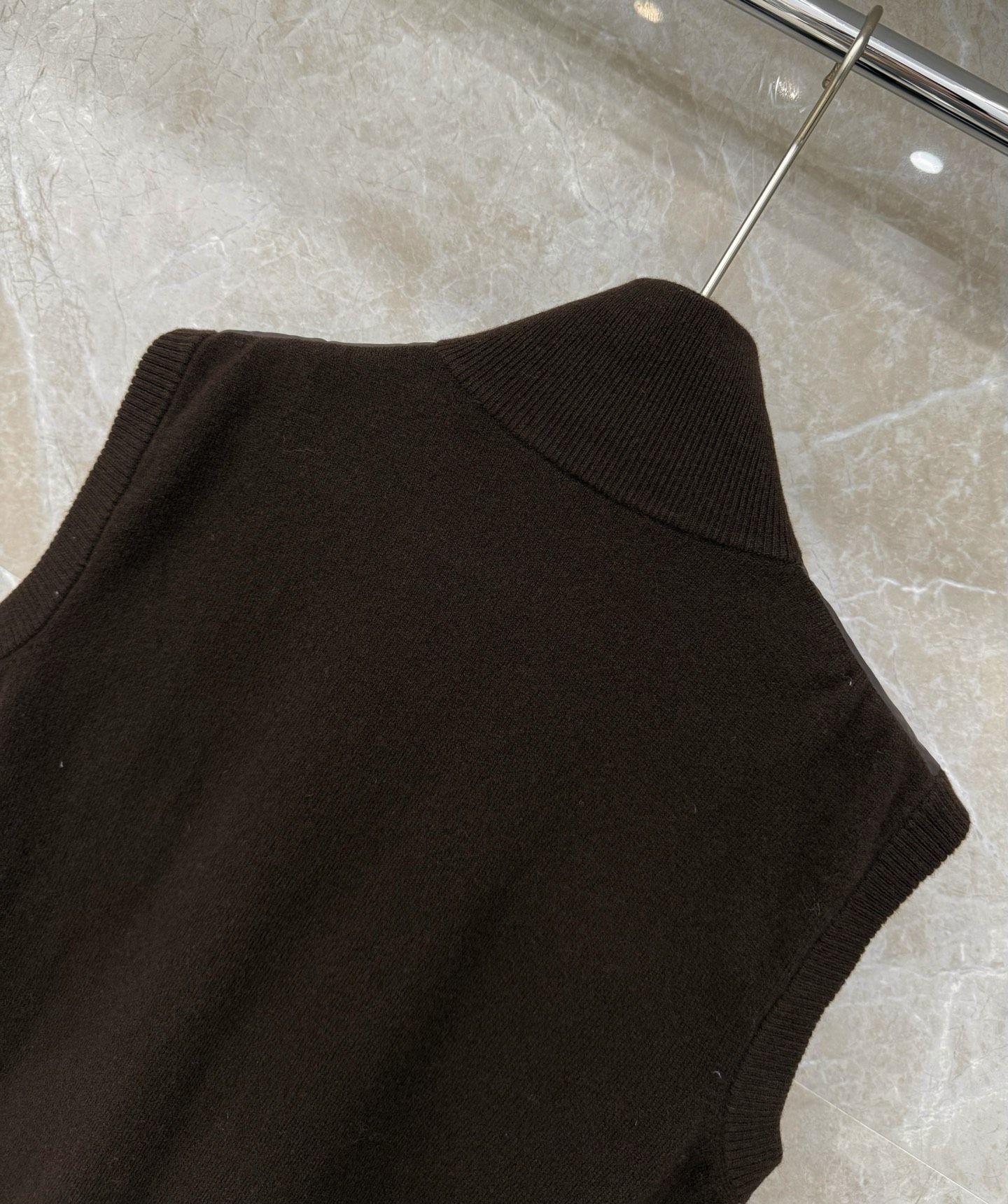 🛒𝐍𝐄𝐖 · 𝟐𝟎𝟐5/爆款现货【原版定制】Celin*｜25秋冬立领针织拼接羽绒马甲外套代购爆款本季超