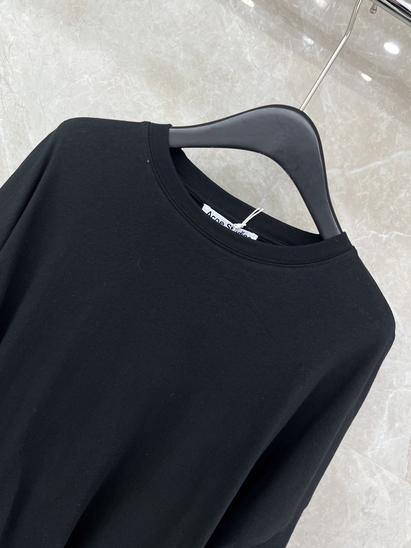 🛒𝐍𝐄𝐖 · 𝟐𝟎𝟐6/爆款现货【原版定制】𝐀𝐂𝐍𝐄 𝐒𝐓𝐔𝐃𝐈𝐎*｜26新款 贴布涂鸦字母T 美式辣妹