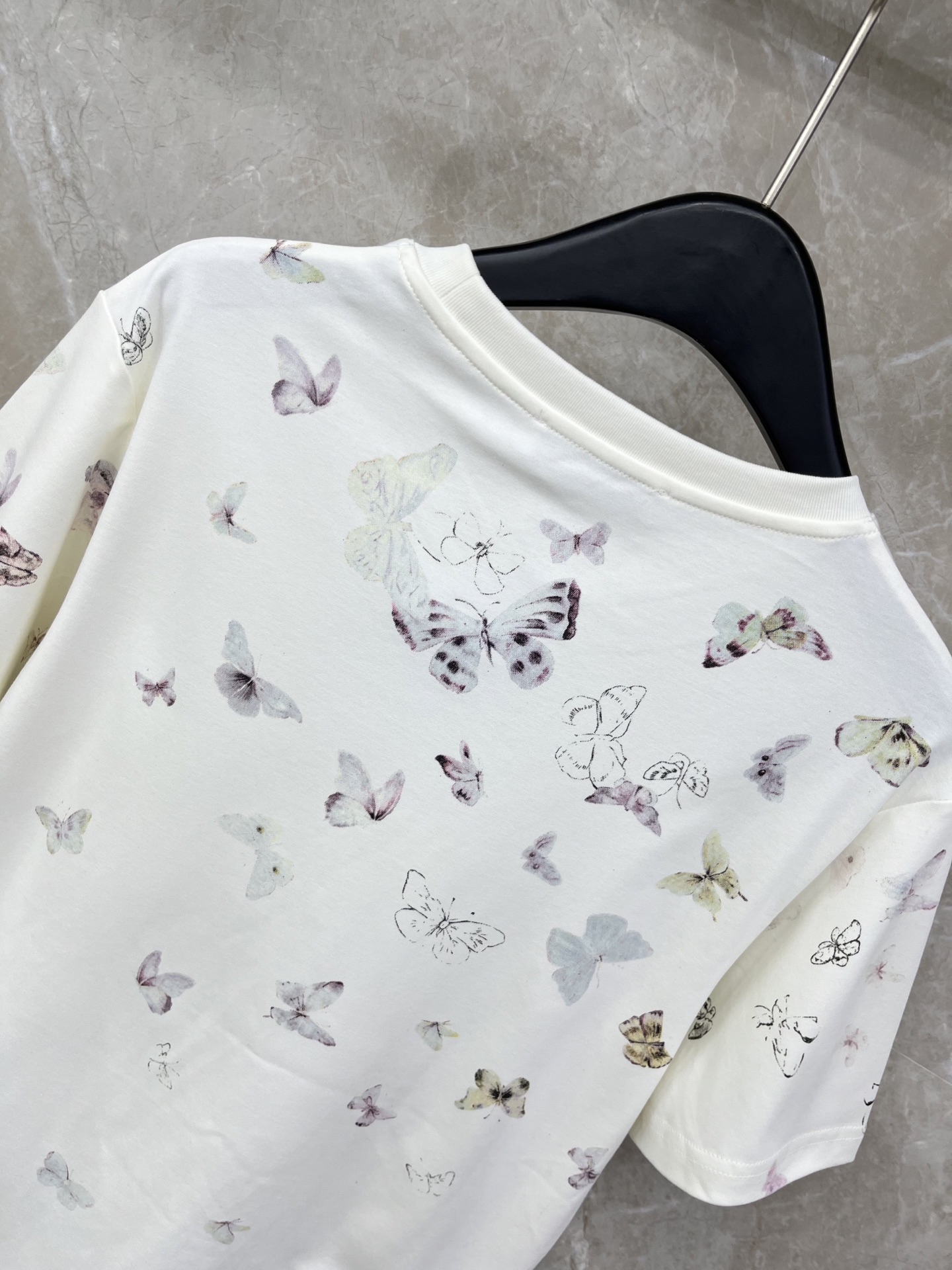 🛒𝐍𝐄𝐖 · 𝟐𝟎𝟐6/爆款现货原单品质 Dio*｜26新品印花短袖T恤精致宽松版型上身巨显瘦！定制最新