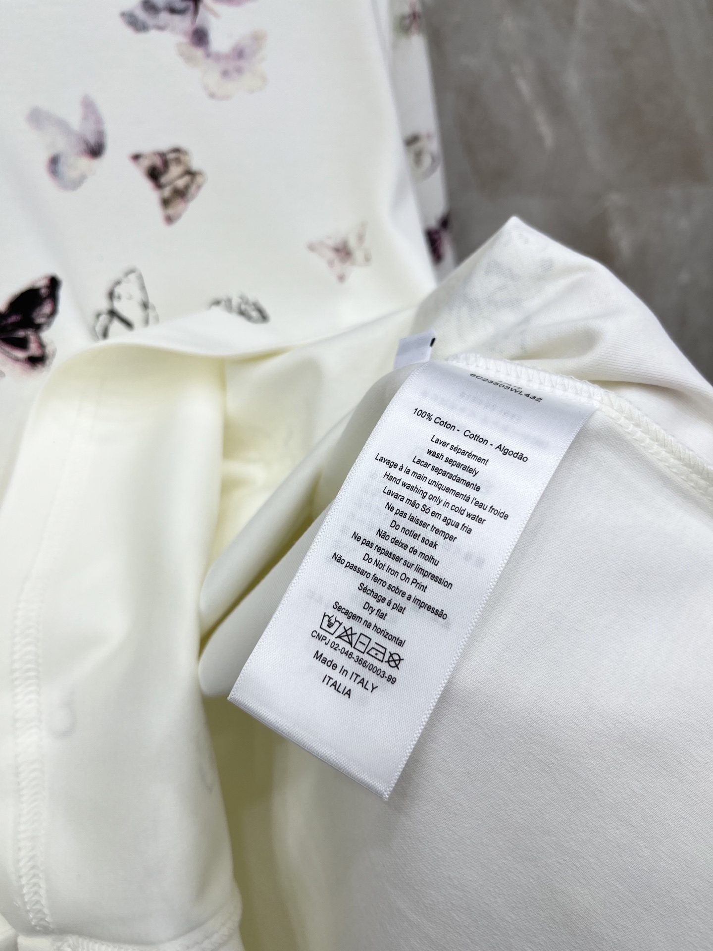 🛒𝐍𝐄𝐖 · 𝟐𝟎𝟐6/爆款现货原单品质 Dio*｜26新品印花短袖T恤精致宽松版型上身巨显瘦！定制最新