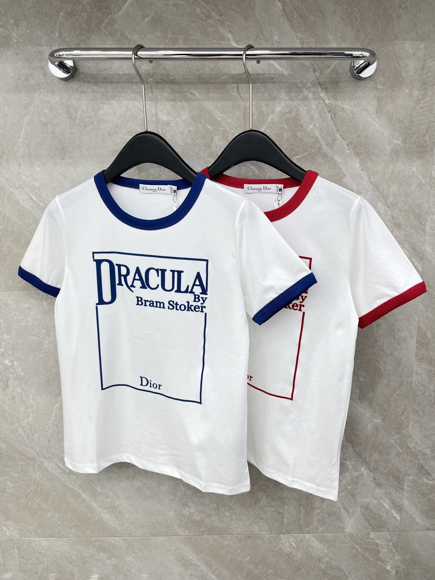 🛒𝐍𝐄𝐖 · 𝟐𝟎𝟐6/爆款现货原单品质 Dio*｜26新品植绒短袖T恤精致宽松版型上身巨显瘦！定制最新