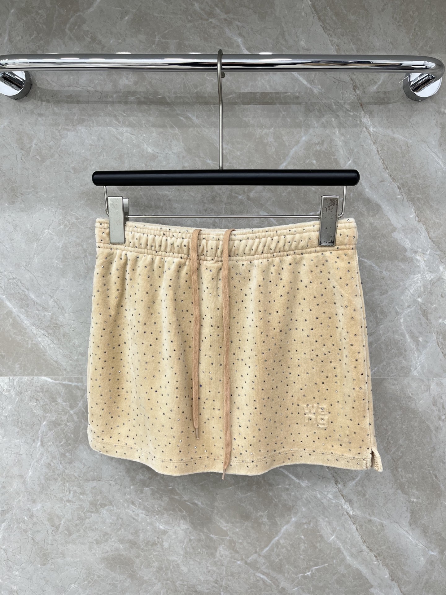 🛒𝐍𝐄𝐖 · 𝟐𝟎𝟐6/爆款现货【原版定制】Alex*｜抽绳丝绒烫钻裤裙 系列款精致千金风穿搭 高腰版型