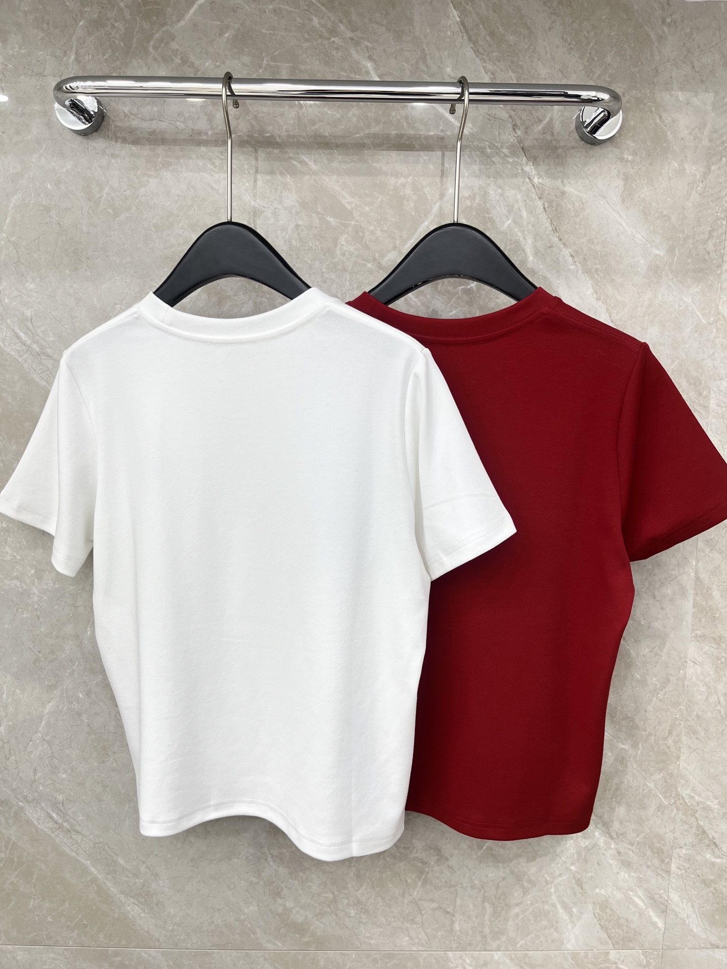 🛒𝐍𝐄𝐖 · 𝟐𝟎𝟐6/爆款现货原单品质 小众*｜26马年限定新品短袖T恤精致宽松版型上身巨显瘦！定制最