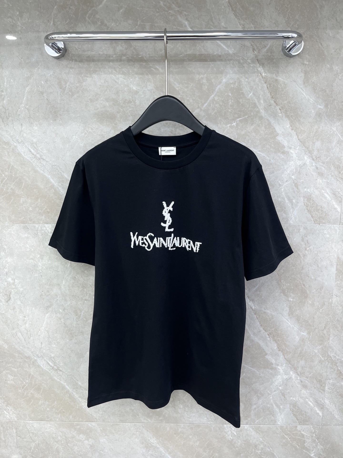 🛒𝐍𝐄𝐖 · 𝟐𝟎𝟐6/爆款现货原单品质 Ysl*｜精致珠片刺绣短袖T恤高订面料 亲肤透气舒适标志性字母