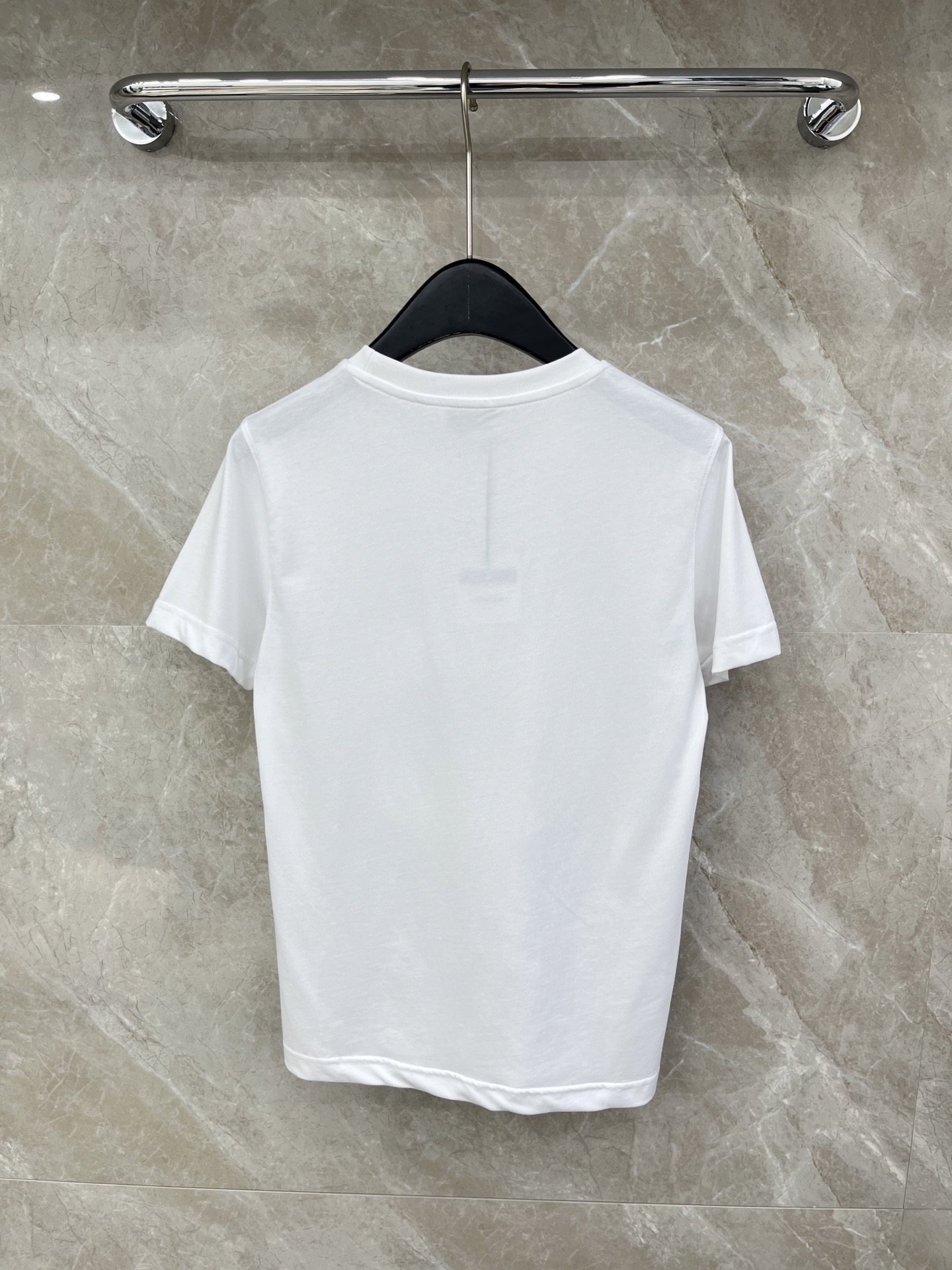 🛒𝐍𝐄𝐖 · 𝟐𝟎𝟐6/爆款现货原单品质 Mos*｜精致印花短袖T恤高订面料 亲肤透气舒适标志性字母图案