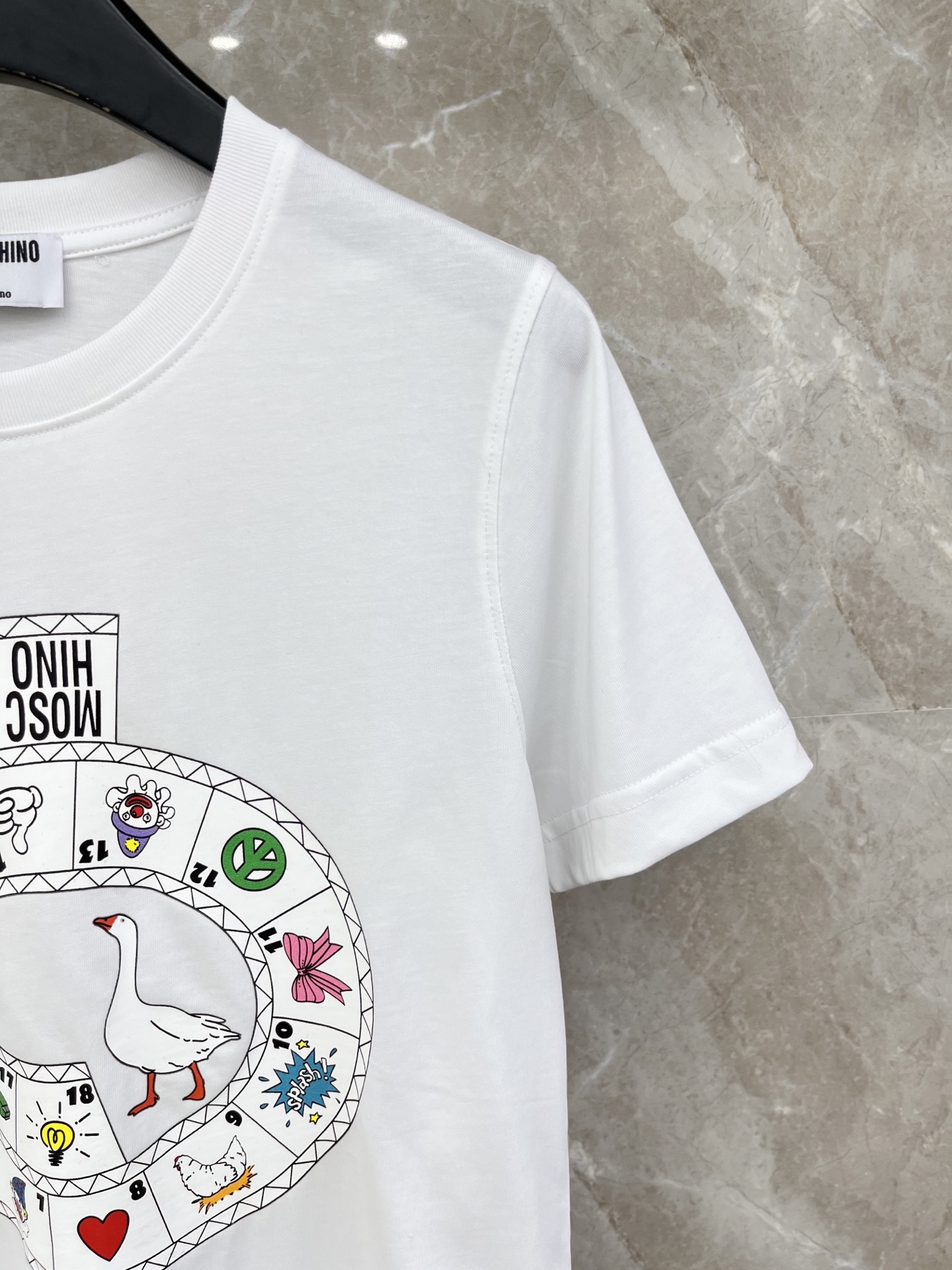 🛒𝐍𝐄𝐖 · 𝟐𝟎𝟐6/爆款现货原单品质 Mos*｜精致印花短袖T恤高订面料 亲肤透气舒适标志性字母图案