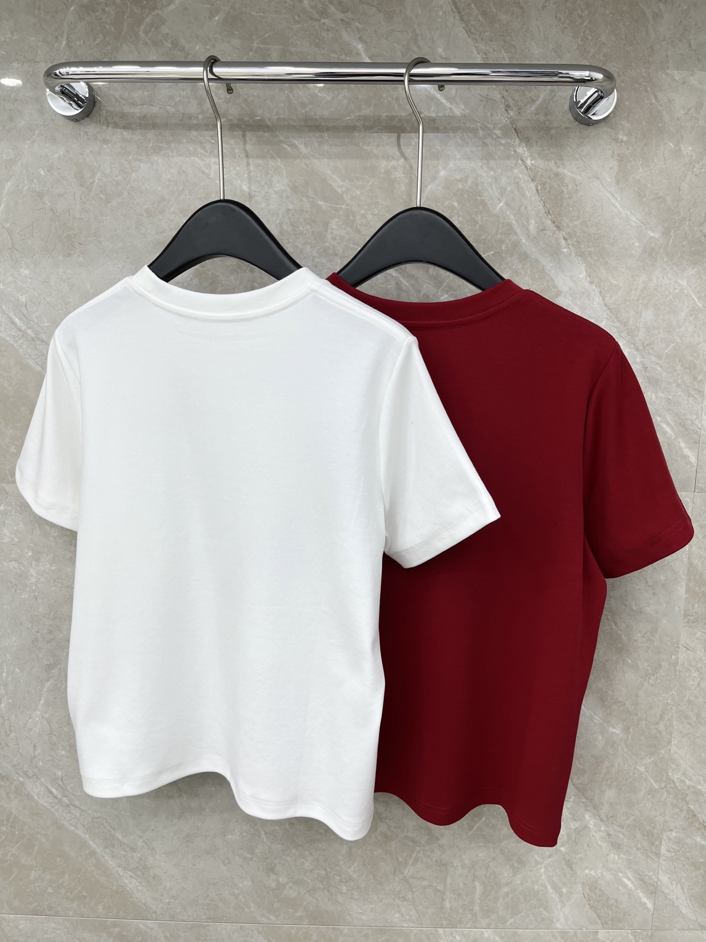 🛒𝐍𝐄𝐖 · 𝟐𝟎𝟐6/爆款现货原单品质 小众*｜26马年限定新品短袖T恤精致宽松版型上身巨显瘦！定制最