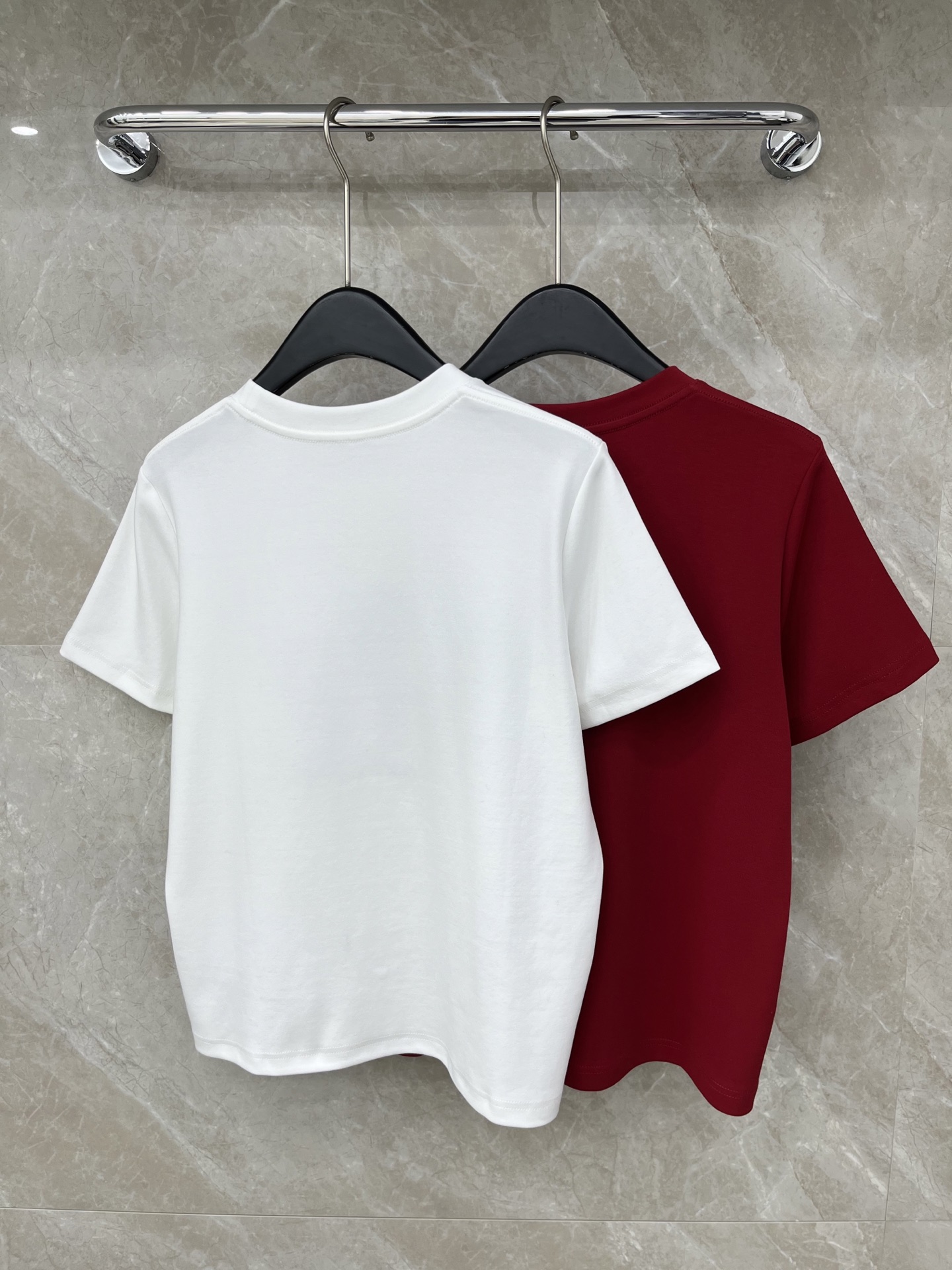 🛒𝐍𝐄𝐖 · 𝟐𝟎𝟐6/爆款现货原单品质 小众*｜26马年限定新品短袖T恤精致宽松版型上身巨显瘦！定制最