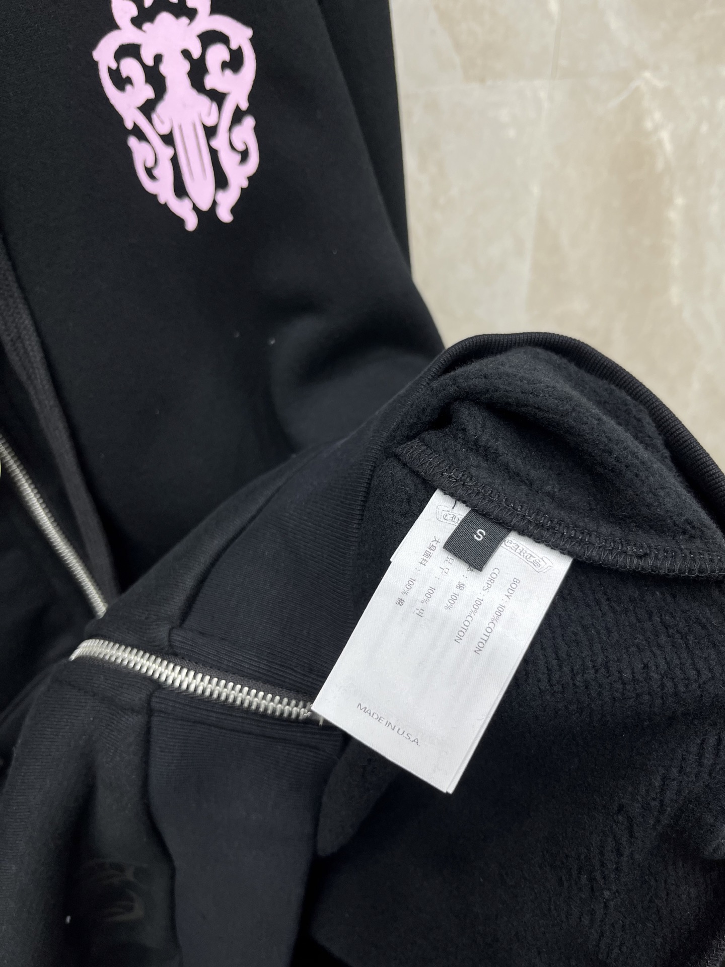 🛒𝐍𝐄𝐖 · 𝟐𝟎𝟐5/爆款现货原单品质 克罗星｜25带帽加绒印花新品外套高端定制棉质面料 撞色印花重工