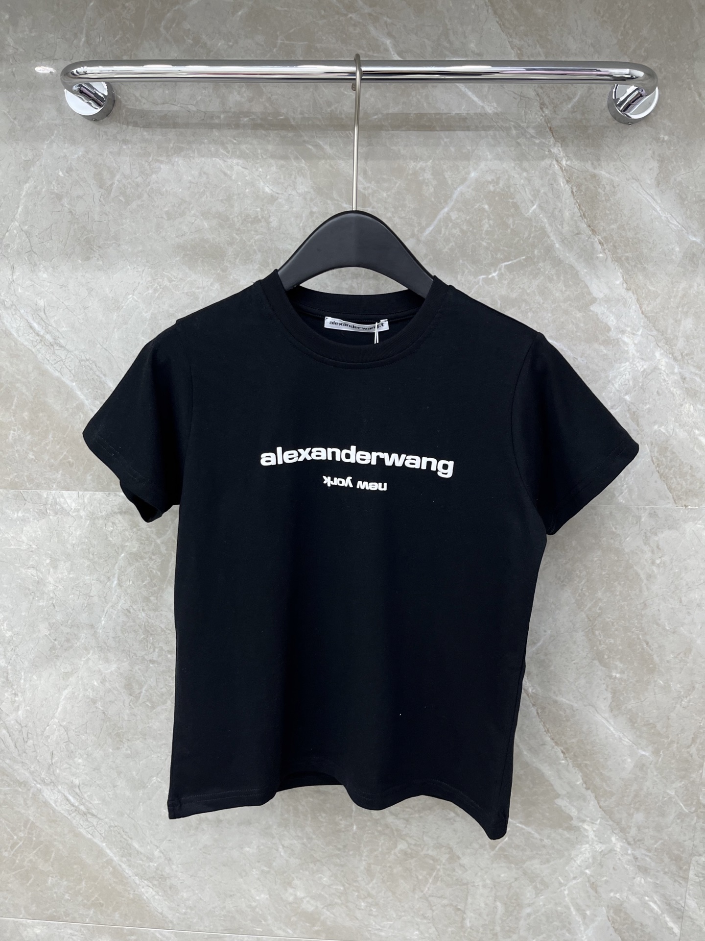 🛒𝐍𝐄𝐖 · 𝟐𝟎𝟐6/爆款现货【原版定制】 Alex*｜2026新品圆领短版短袖𝑇𝑒𝑒定制YB棉材质 