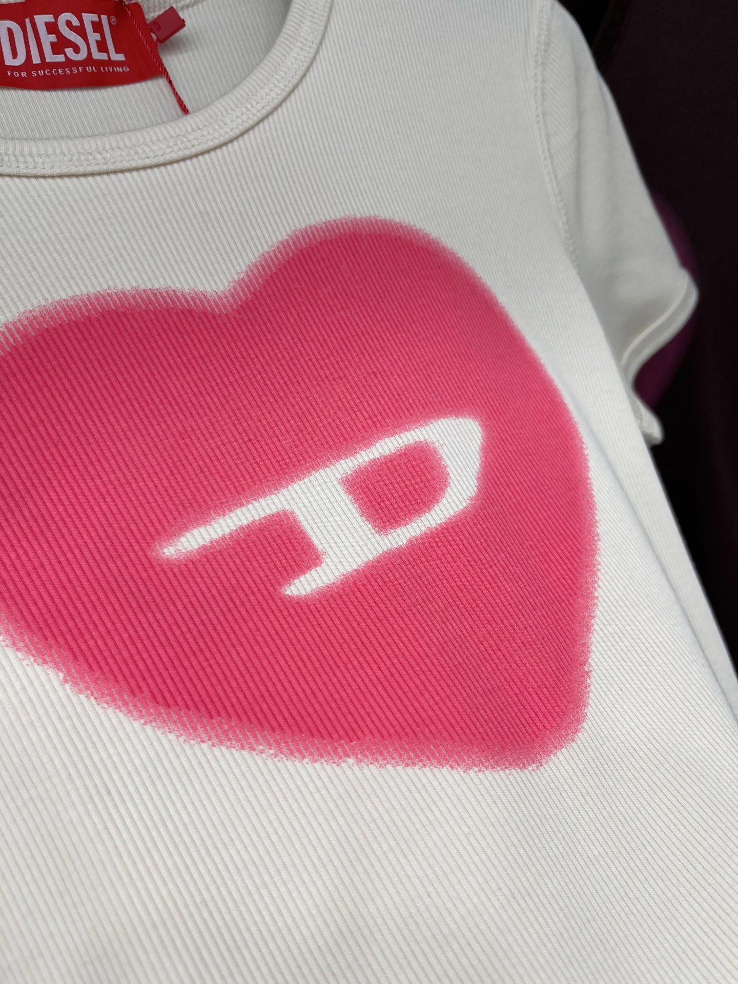 🛒𝐍𝐄𝐖 · 𝟐𝟎𝟐6/爆款现货【原版定制】 小众｜2026新品圆领短版短袖𝑇𝑒𝑒定制YB棉材质 透气舒