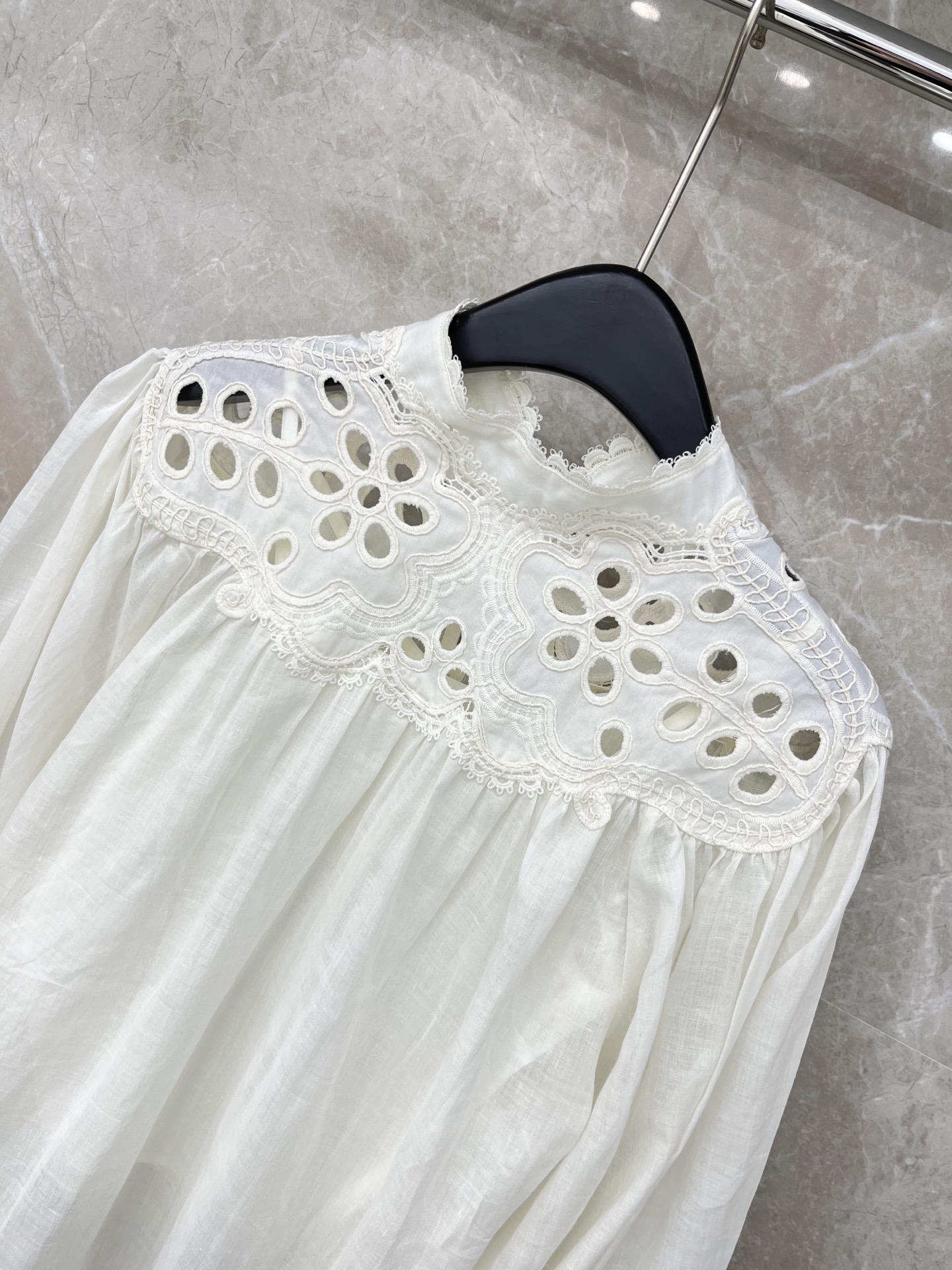 🛒𝐍𝐄𝐖 · 𝟐𝟎𝟐6/爆款现货原单品质 小众*｜2026新品长袖水溶镂空拼接两件套衬衫灯笼袖设计 精致