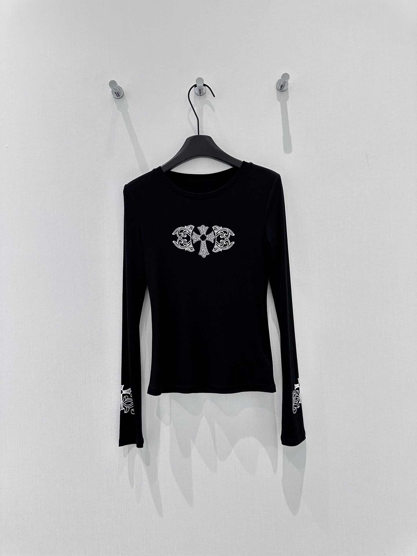 🛒𝐍𝐄𝐖 · 𝟐𝟎𝟐6/爆款现货设计师 原创｜2026新款天丝羊毛打底衫云感舒适的系列！上身的触感谁穿谁