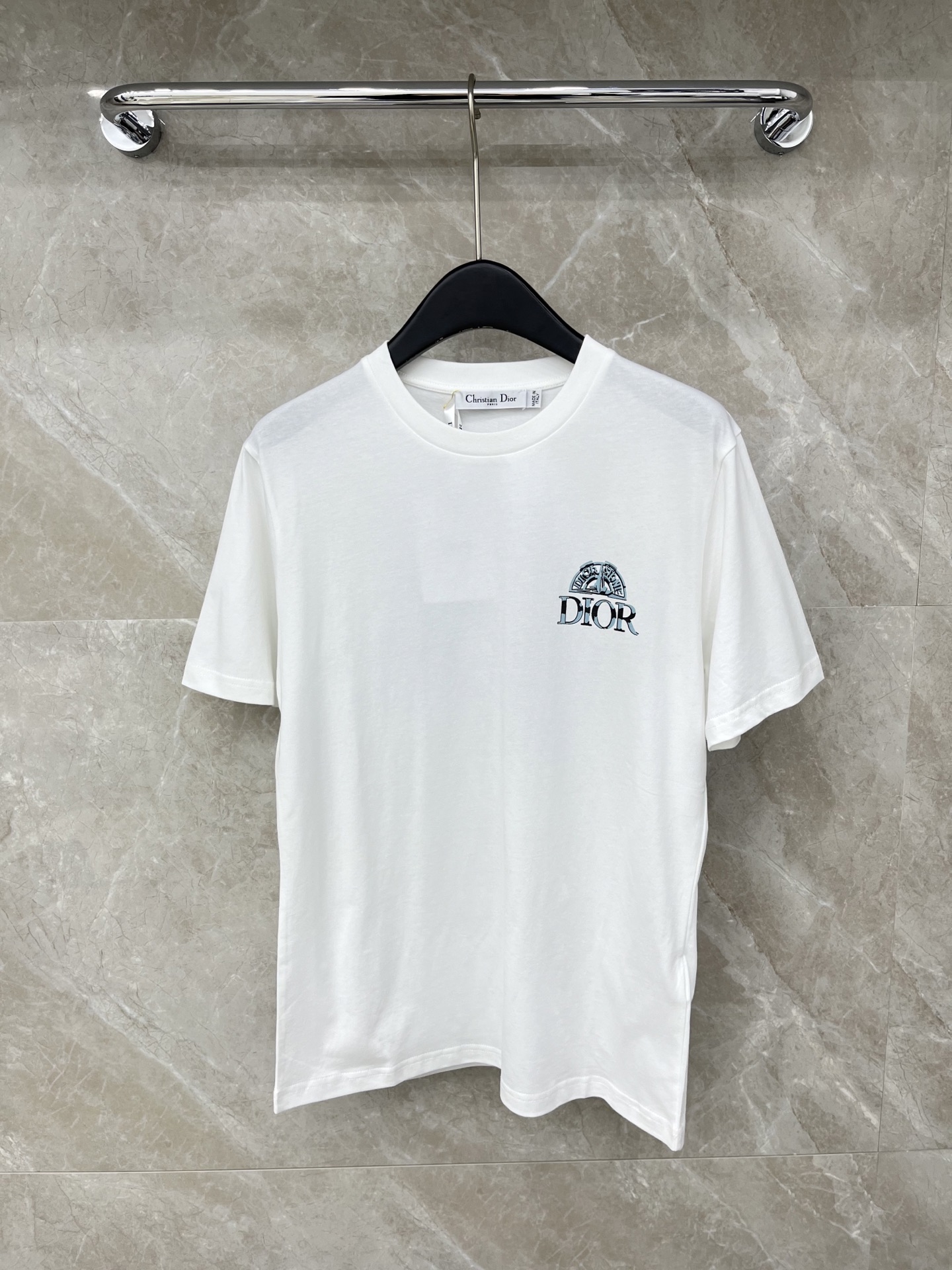 🛒𝐍𝐄𝐖 · 𝟐𝟎𝟐6/爆款现货原单品质 Dio*｜26新品印花短袖T恤精致宽松版型上身巨显瘦！男女同款