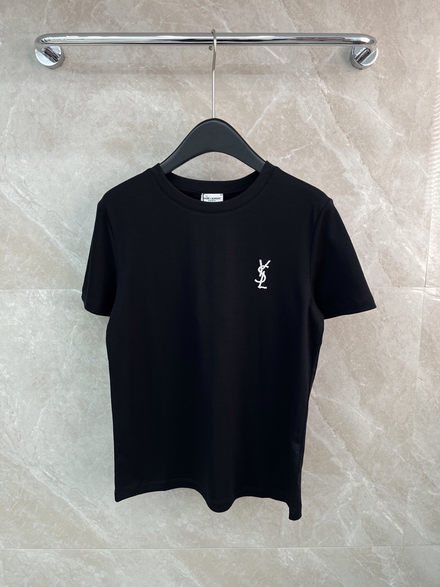 🛒𝐍𝐄𝐖 · 𝟐𝟎𝟐6/爆款现货原单品质 Ysl*｜26新品订珠短袖T恤精致宽松版型上身巨显瘦！男女同款