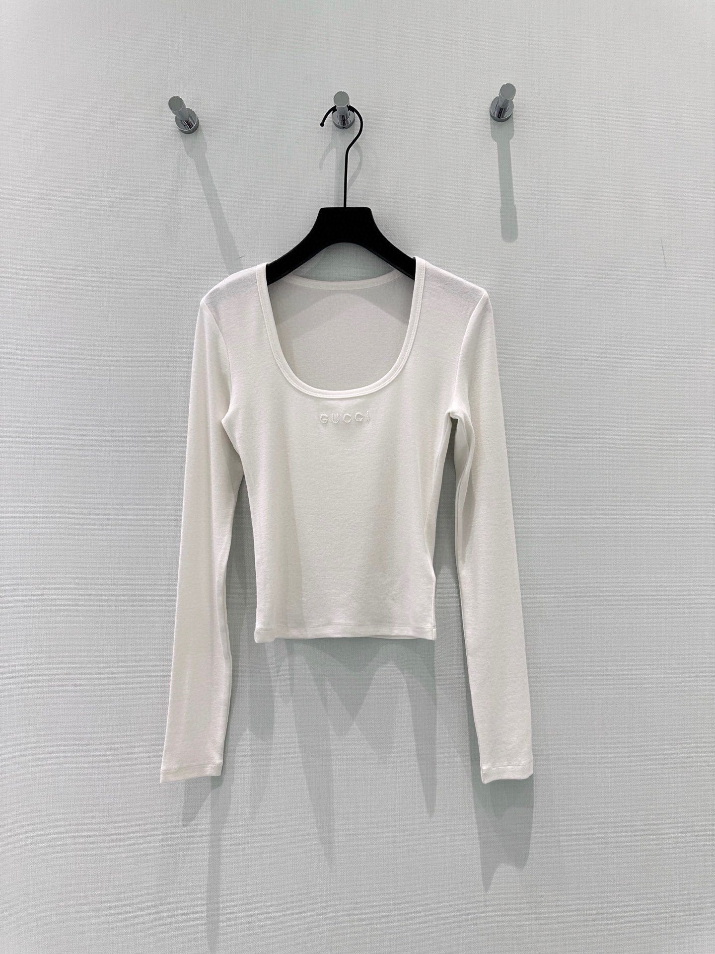 🛒𝐍𝐄𝐖 · 𝟐𝟎𝟐6/爆款现货设计师 原创｜2026新款棉质长袖打底衫云感舒适的系列！上身的触感谁穿谁