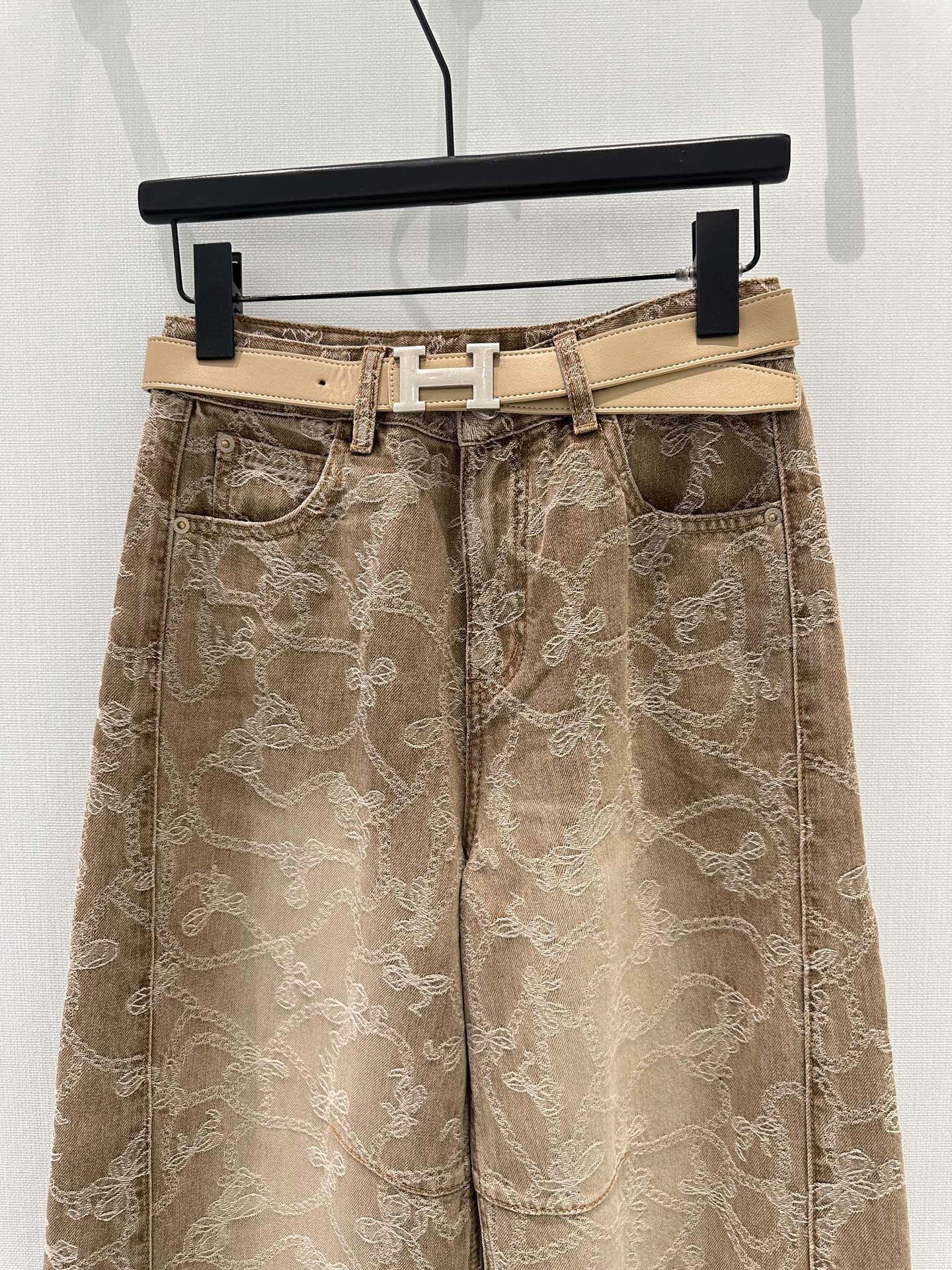 🛒𝐍𝐄𝐖 · 𝟐𝟎𝟐6/爆款现货【早春新款】原创｜定制纹理提花牛仔裤采用高端定制面料，牛仔穿起来非常舒适