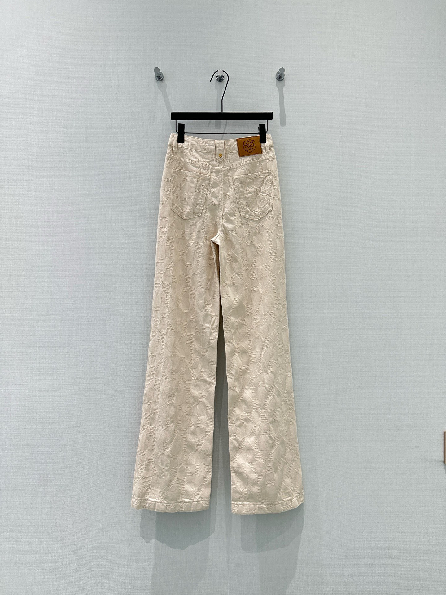 🛒𝐍𝐄𝐖 · 𝟐𝟎𝟐6/爆款现货【早春新款】原创｜定制纹理提花牛仔裤采用高端定制面料，牛仔穿起来非常舒适