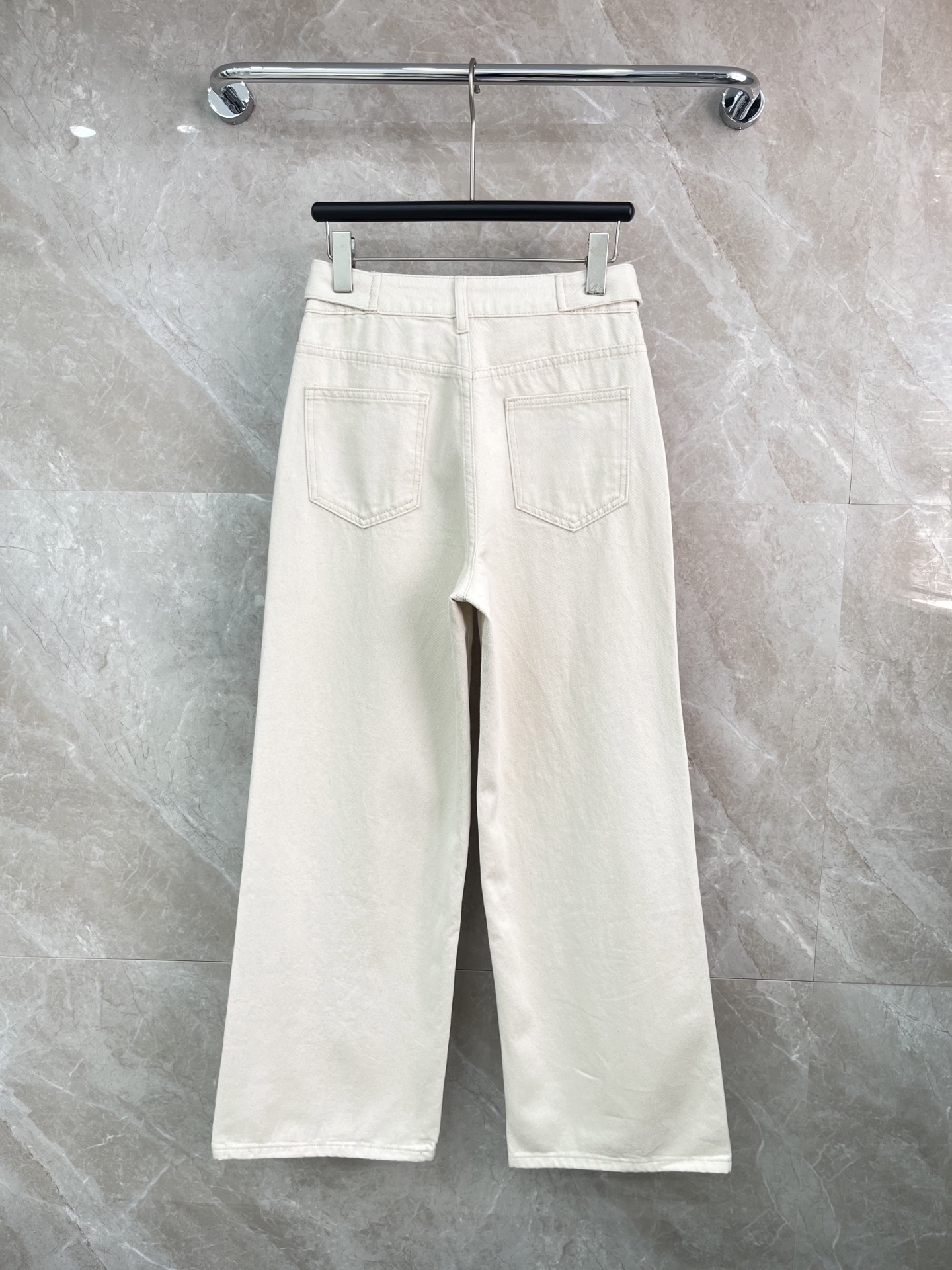 🛒𝐍𝐄𝐖 · 𝟐𝟎𝟐6/爆款现货【早春新款】原创｜定制菱格双口袋牛仔裤采用高端定制面料，牛仔穿起来非常舒