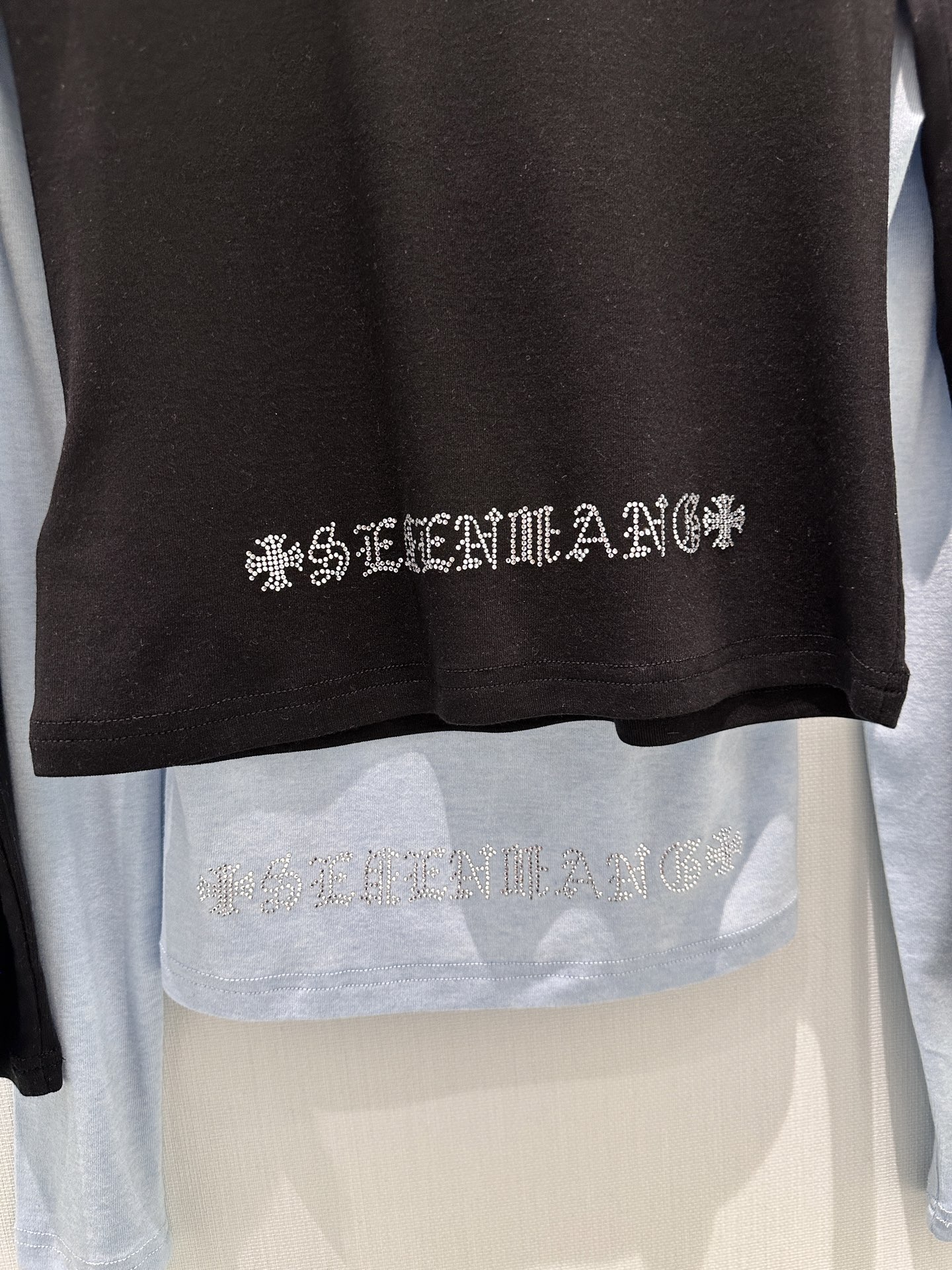 🛒𝐍𝐄𝐖 · 𝟐𝟎𝟐6/爆款现货设计师 原创｜2026新款天丝长袖打底衫云感舒适的系列！上身的触感谁穿谁