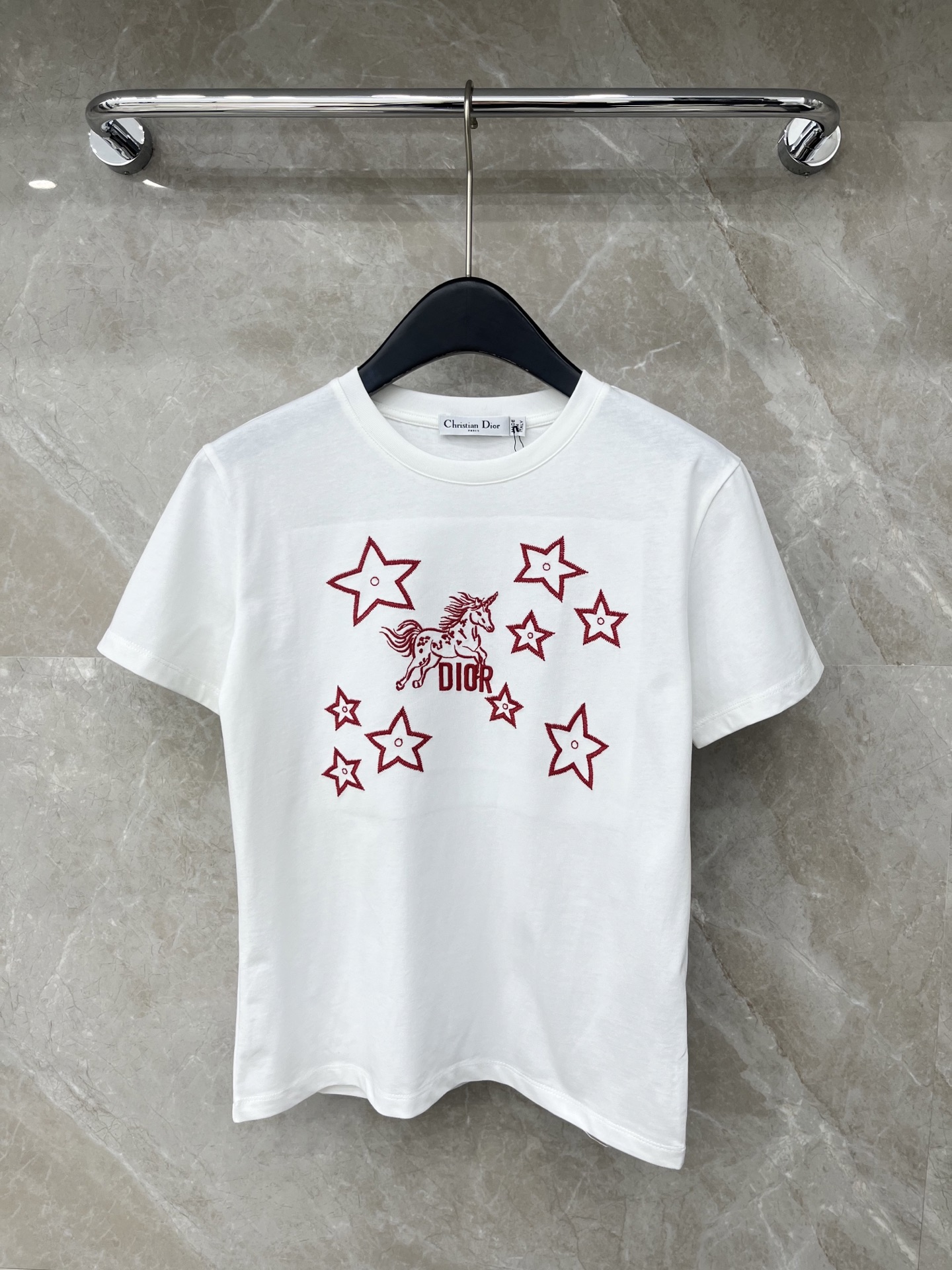 🛒𝐍𝐄𝐖 · 𝟐𝟎𝟐6/爆款现货原单品质 Dio*｜26新品刺绣短袖T恤精致宽松版型上身巨显瘦！定制最新