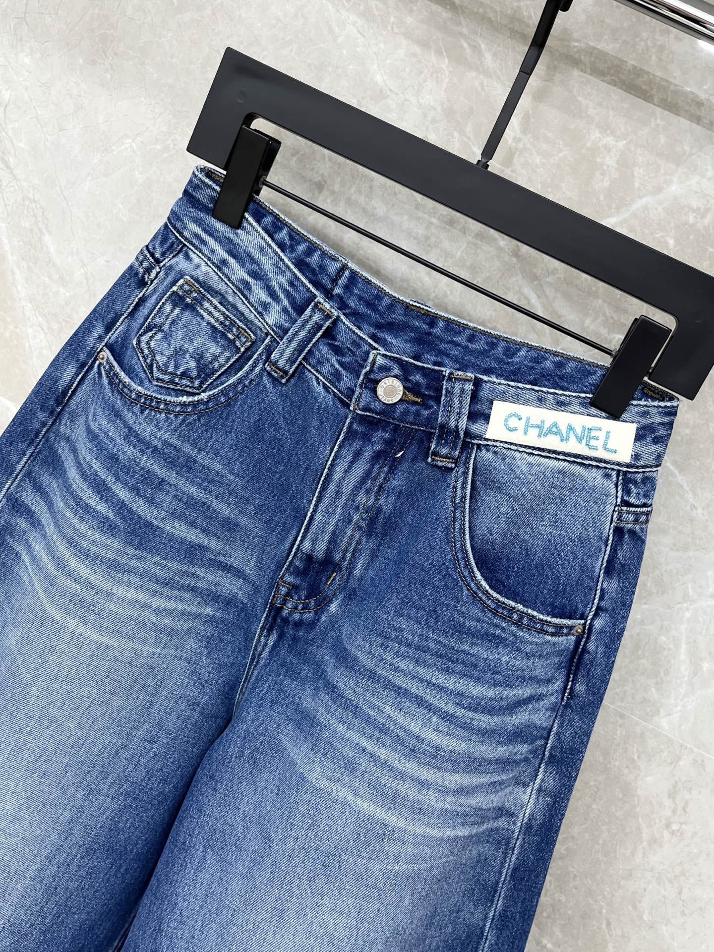 🛒𝐍𝐄𝐖 · 𝟐𝟎𝟐6/爆款现货原单品质 Chane*｜26新款中古系列七分牛仔裤爆单系列款 气质女神必