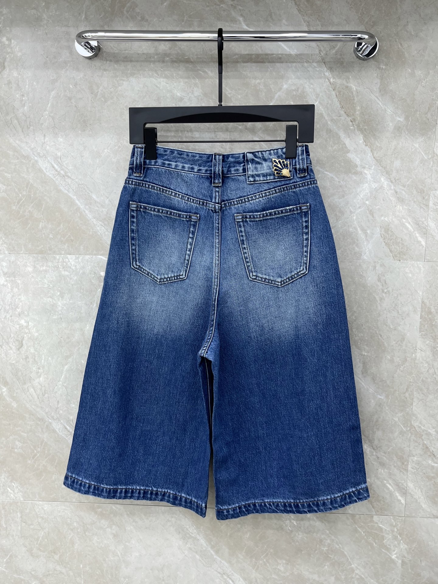 🛒𝐍𝐄𝐖 · 𝟐𝟎𝟐6/爆款现货原单品质 Chane*｜26新款中古系列七分牛仔裤爆单系列款 气质女神必