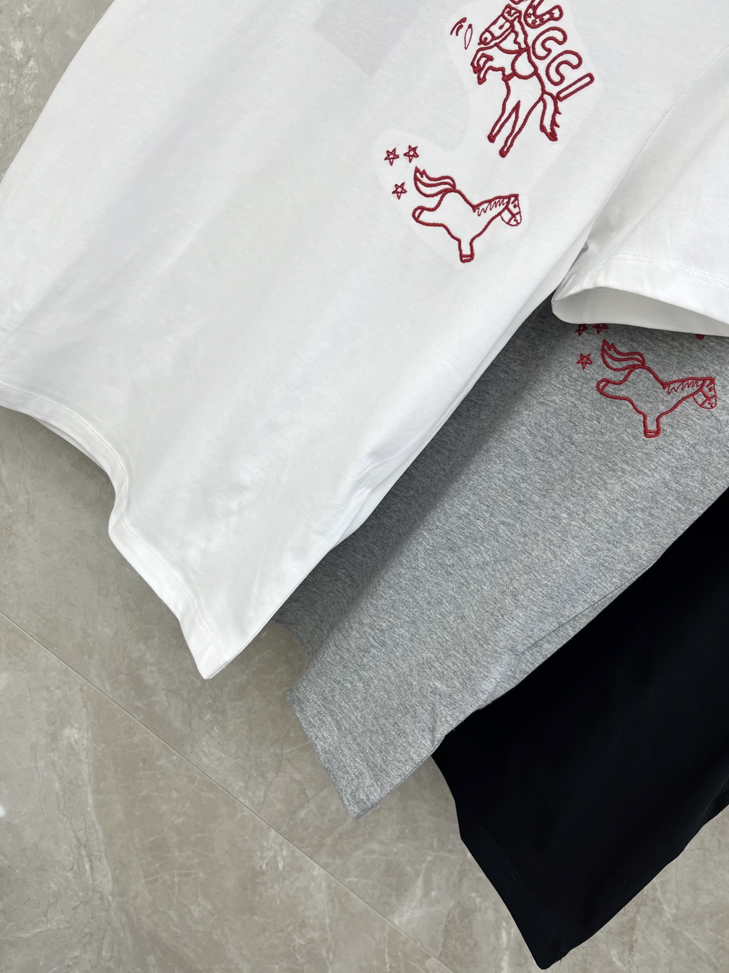 🛒𝐍𝐄𝐖 · 𝟐𝟎𝟐6/爆款现货原单品质 Gucc*｜26新品刺绣短袖T恤精致宽松版型上身巨显瘦！定制最