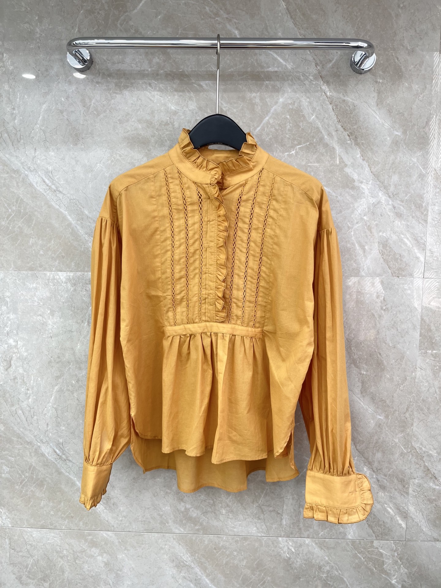 🛒𝐍𝐄𝐖 · 𝟐𝟎𝟐6/爆款现货原单品质 小众*｜2026新品法式刺绣花边衬衫精致版型，高级肌理细腻 极