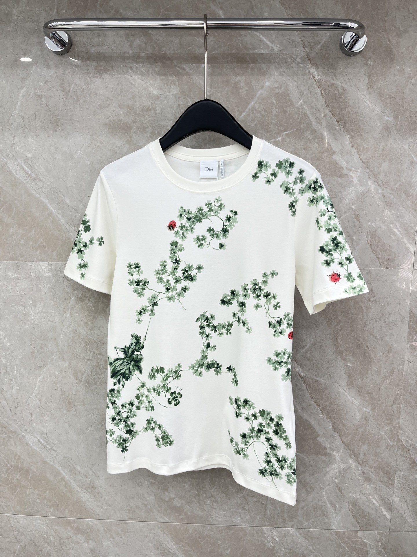 🛒𝐍𝐄𝐖 · 𝟐𝟎𝟐6/爆款现货原单品质 Dio*｜26新品满印短袖T恤精致版型上身巨显瘦！定制最新工艺