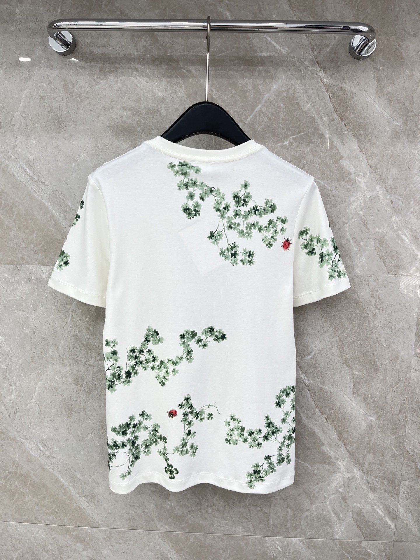 🛒𝐍𝐄𝐖 · 𝟐𝟎𝟐6/爆款现货原单品质 Dio*｜26新品满印短袖T恤精致版型上身巨显瘦！定制最新工艺