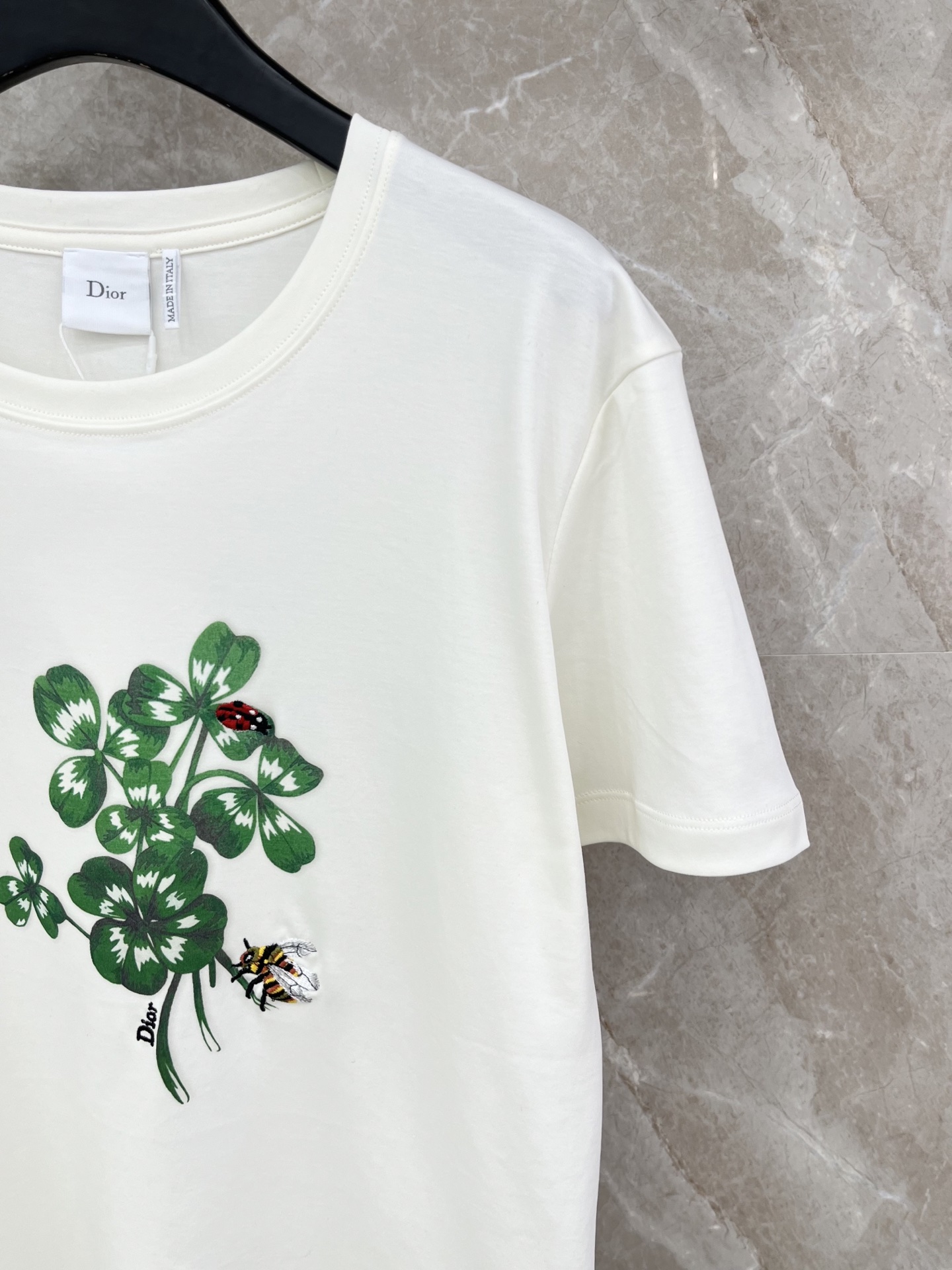 🛒𝐍𝐄𝐖 · 𝟐𝟎𝟐6/爆款现货原单品质 Dio*｜26新品印花刺绣短袖T恤精致版型上身巨显瘦！定制最新