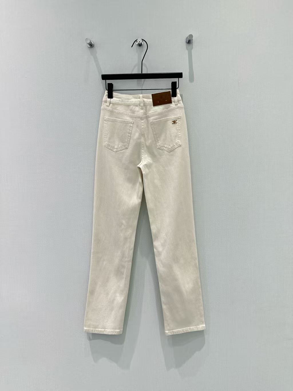 🛒𝐍𝐄𝐖 · 𝟐𝟎𝟐6/爆款现货【春夏上新】 原创｜🆕春季新款【裤脚开叉设计小刺猬高腰显瘦小个子八分牛仔